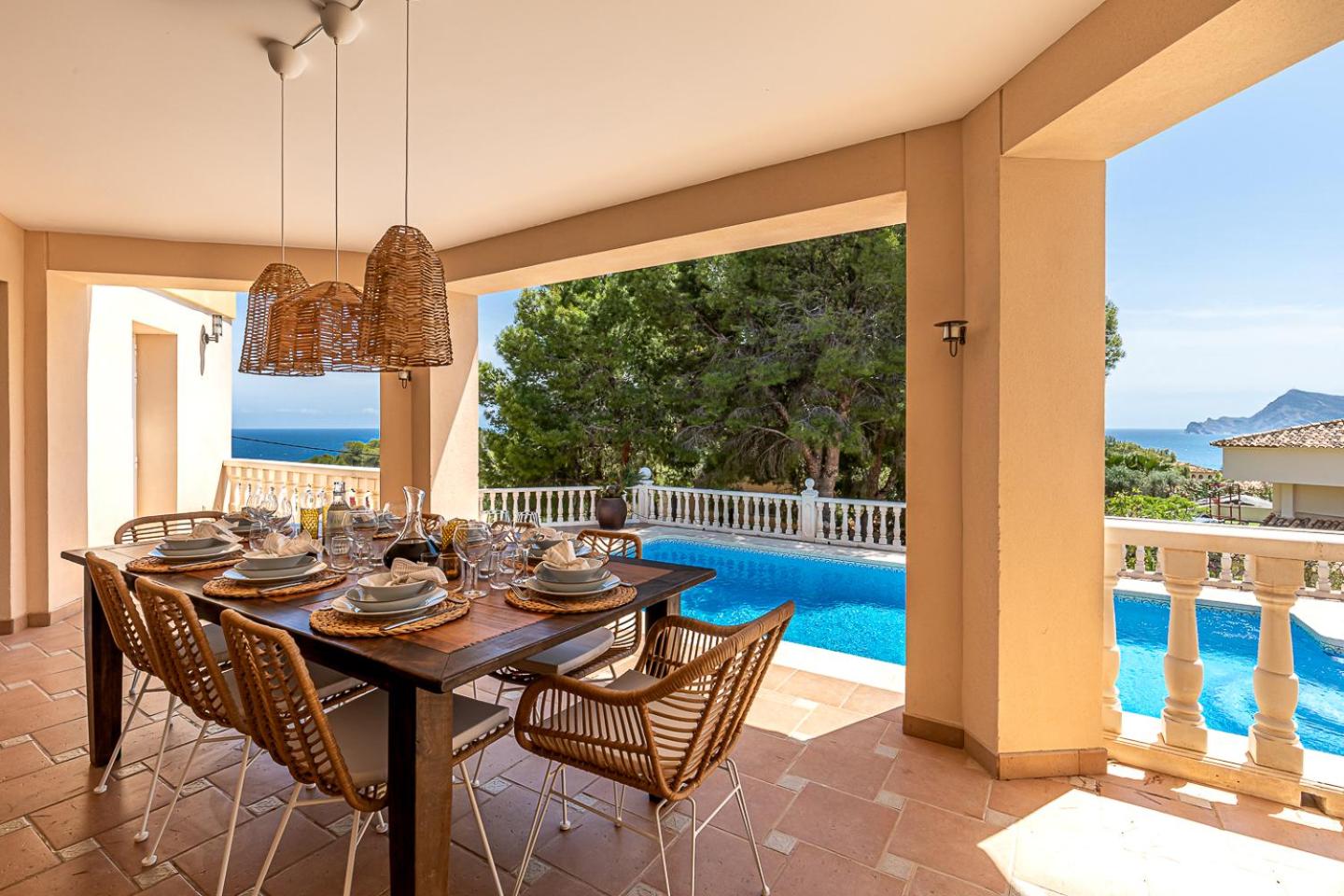 Villa photo 2