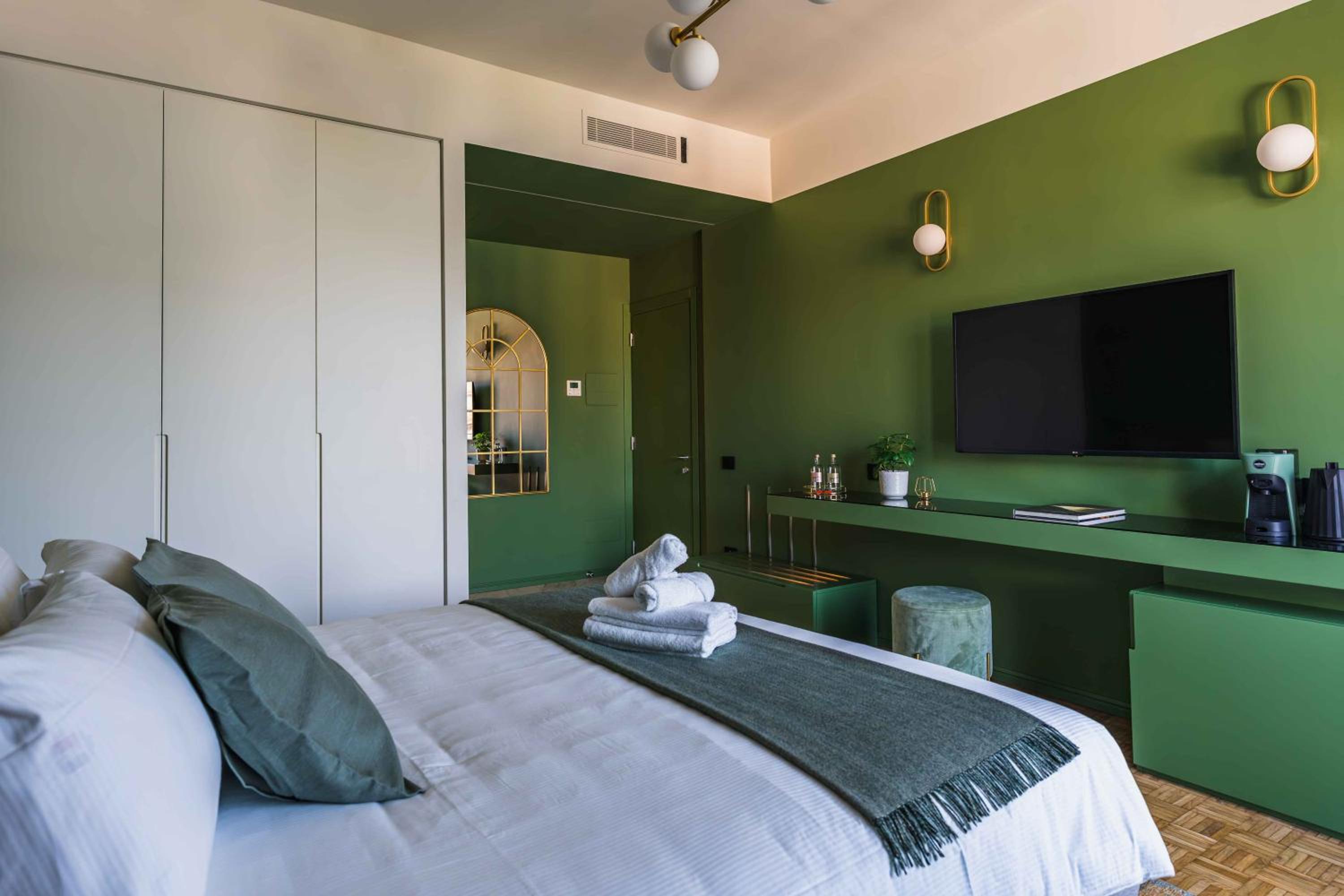 King Room with Lake View photo 3