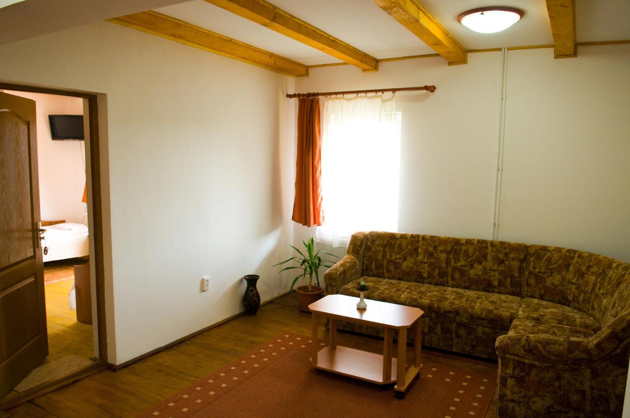 Standard Queen Room photo 3