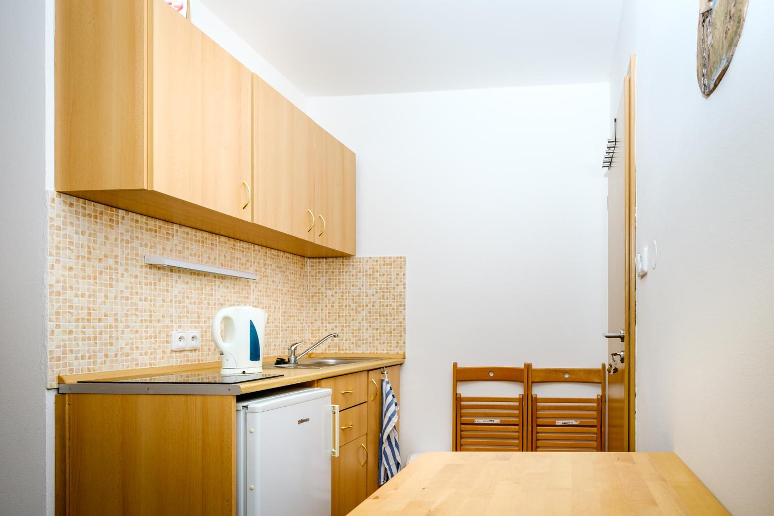 Triple Room with Private Bathroom photo 2