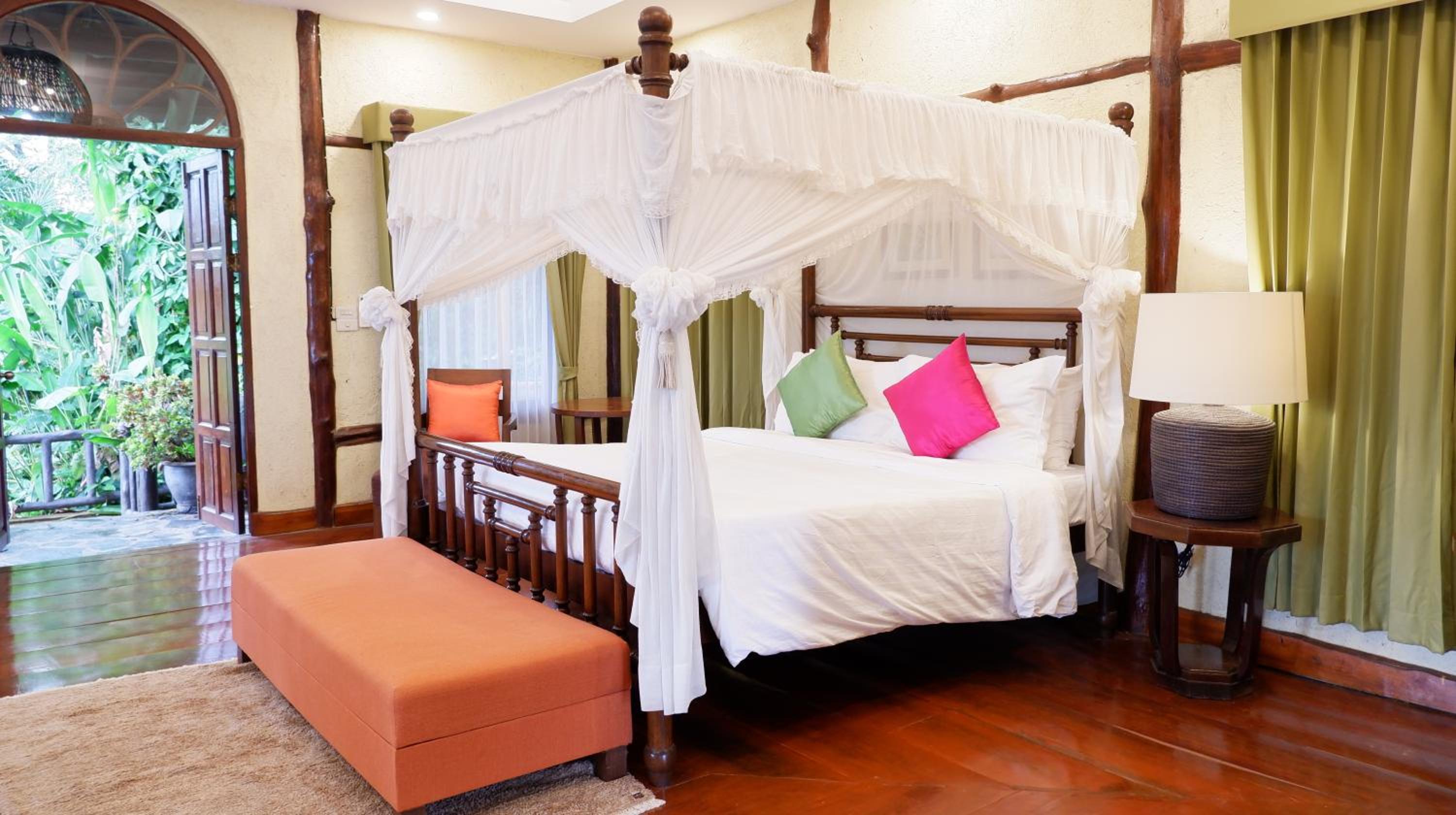 One-Bedroom Villa - Photo 13
