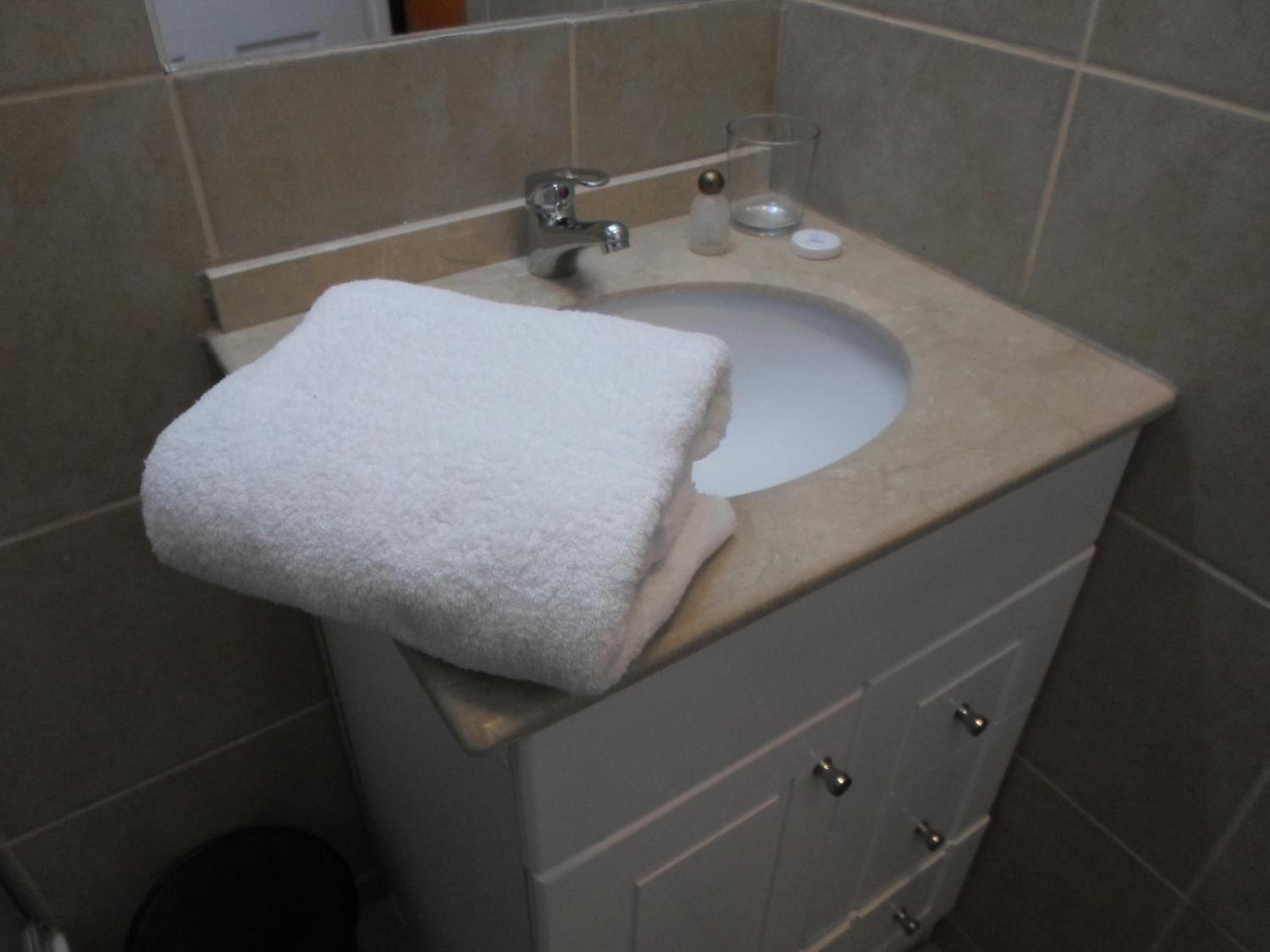 Large Double Room photo 3