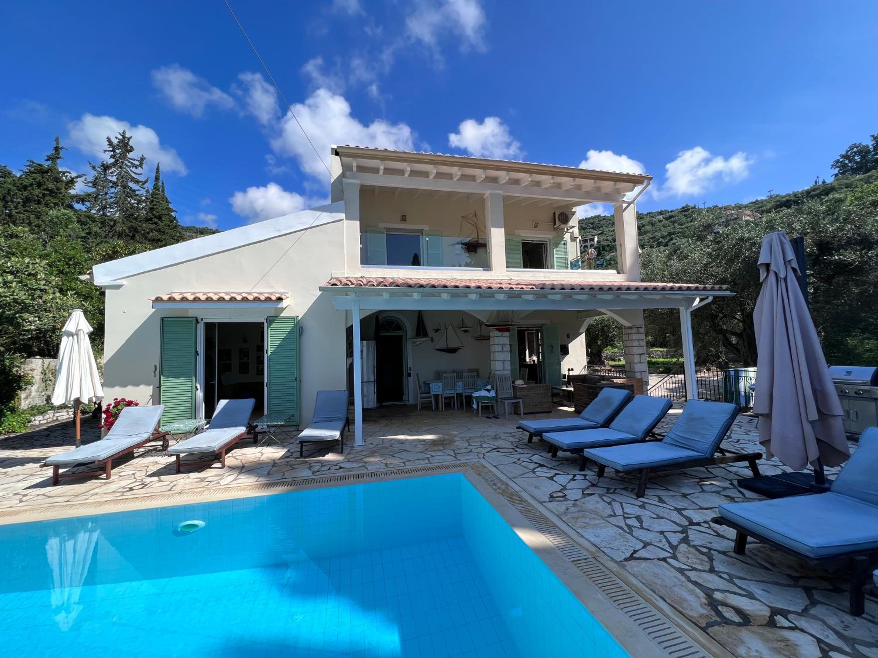 Villa photo 2