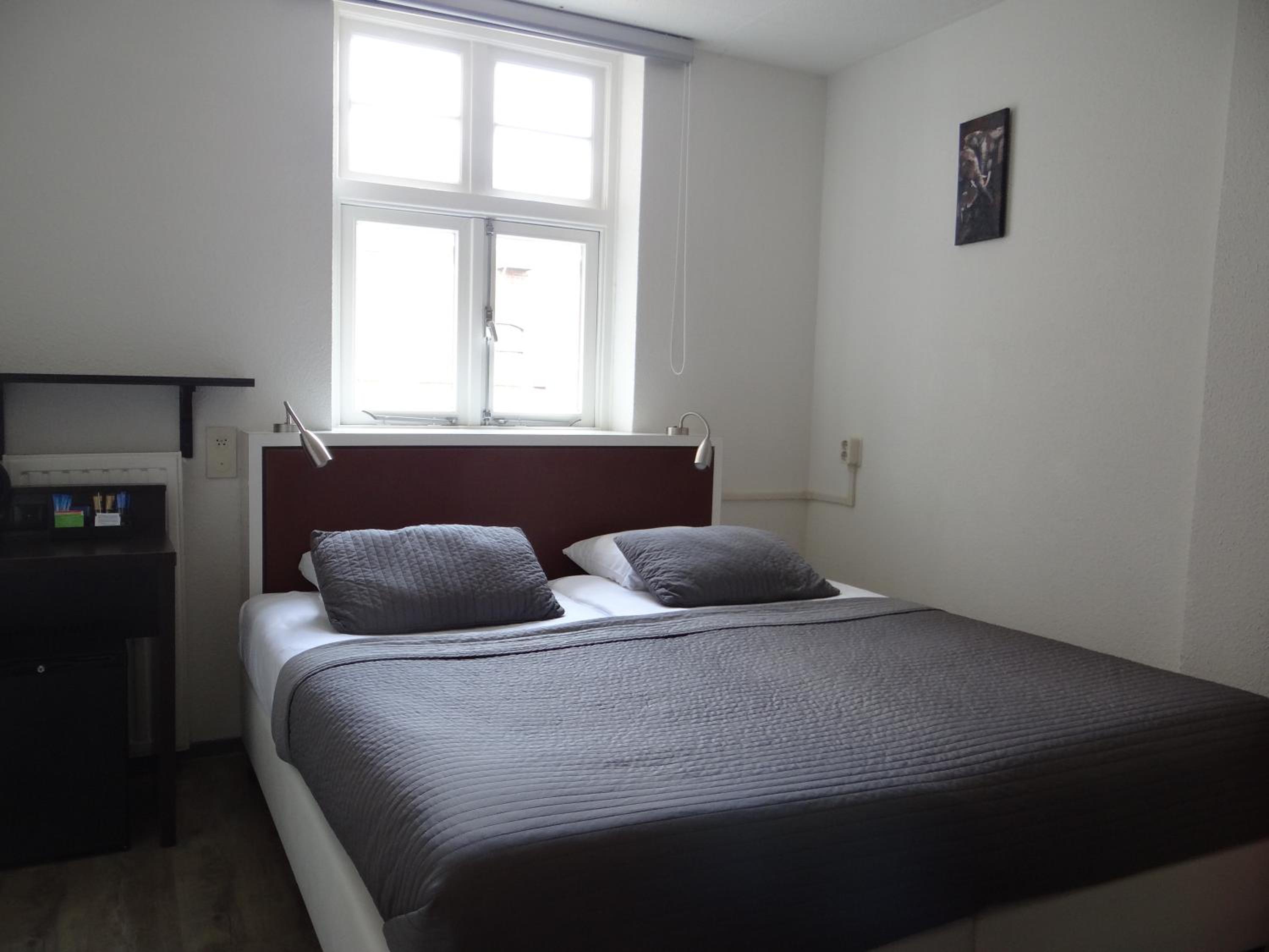 Standard Room 2 Single Beds photo 2