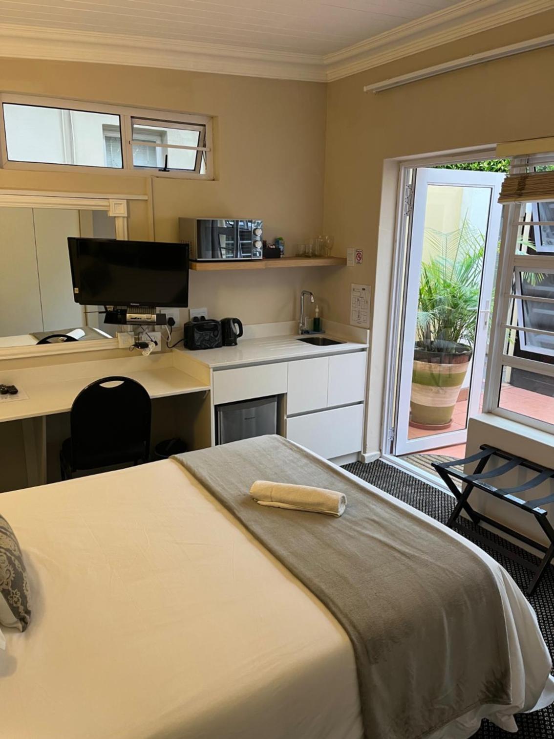 Economy Double Room photo 1