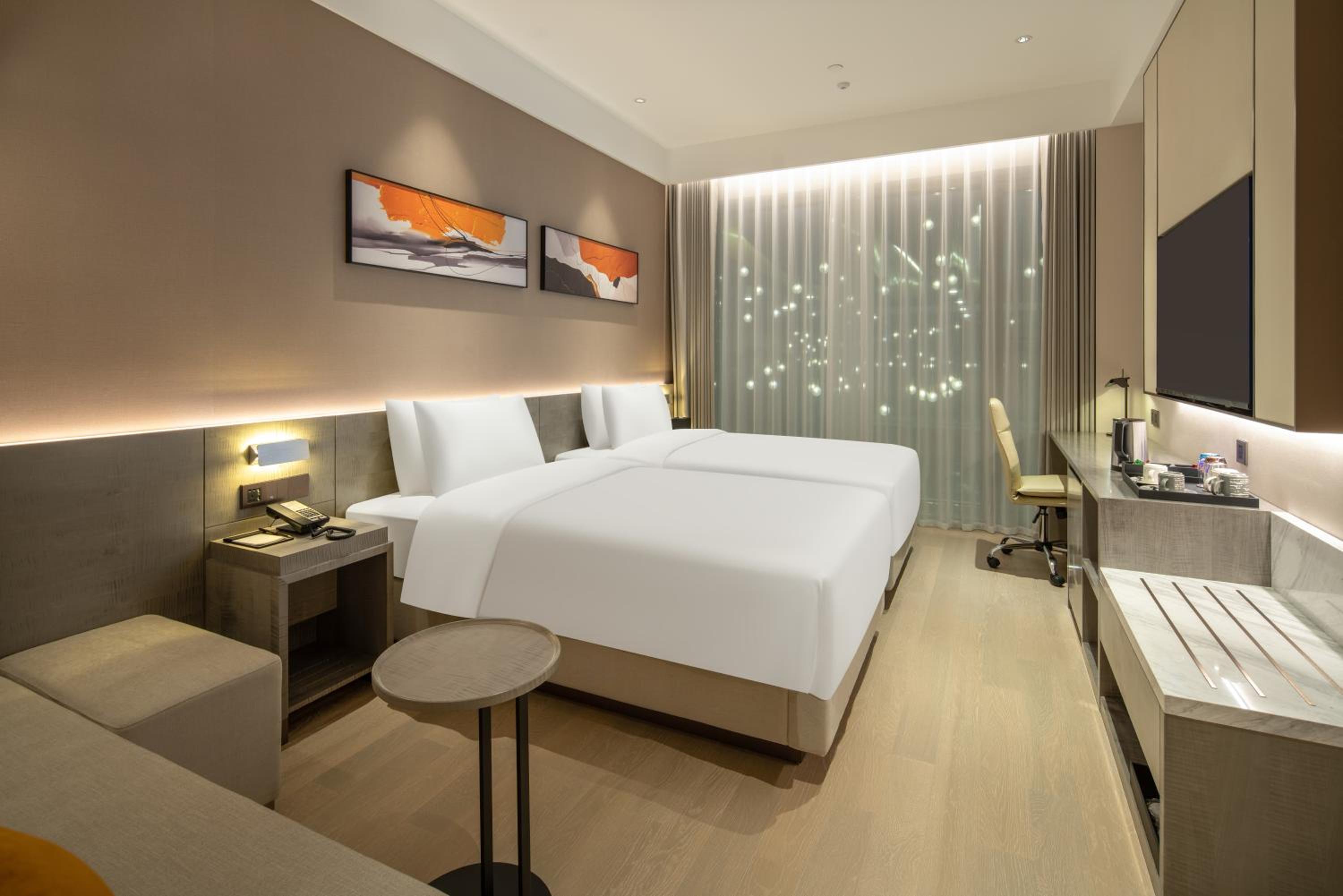 Twin Room with Sofa Bed photo 3