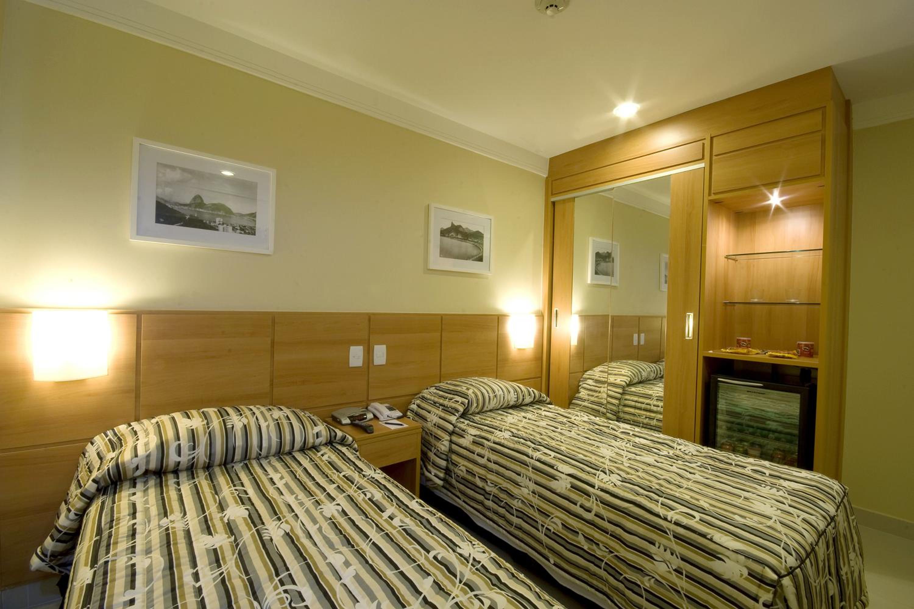 Standard Twin Room - Photo 1