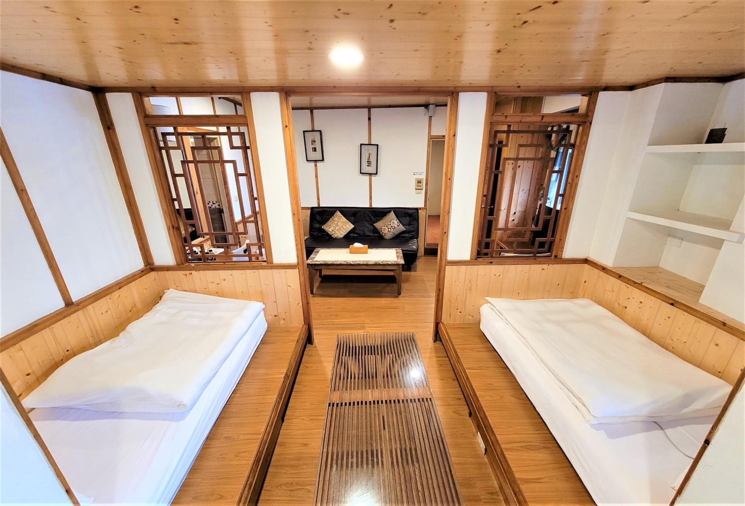 Suite - Photo 7