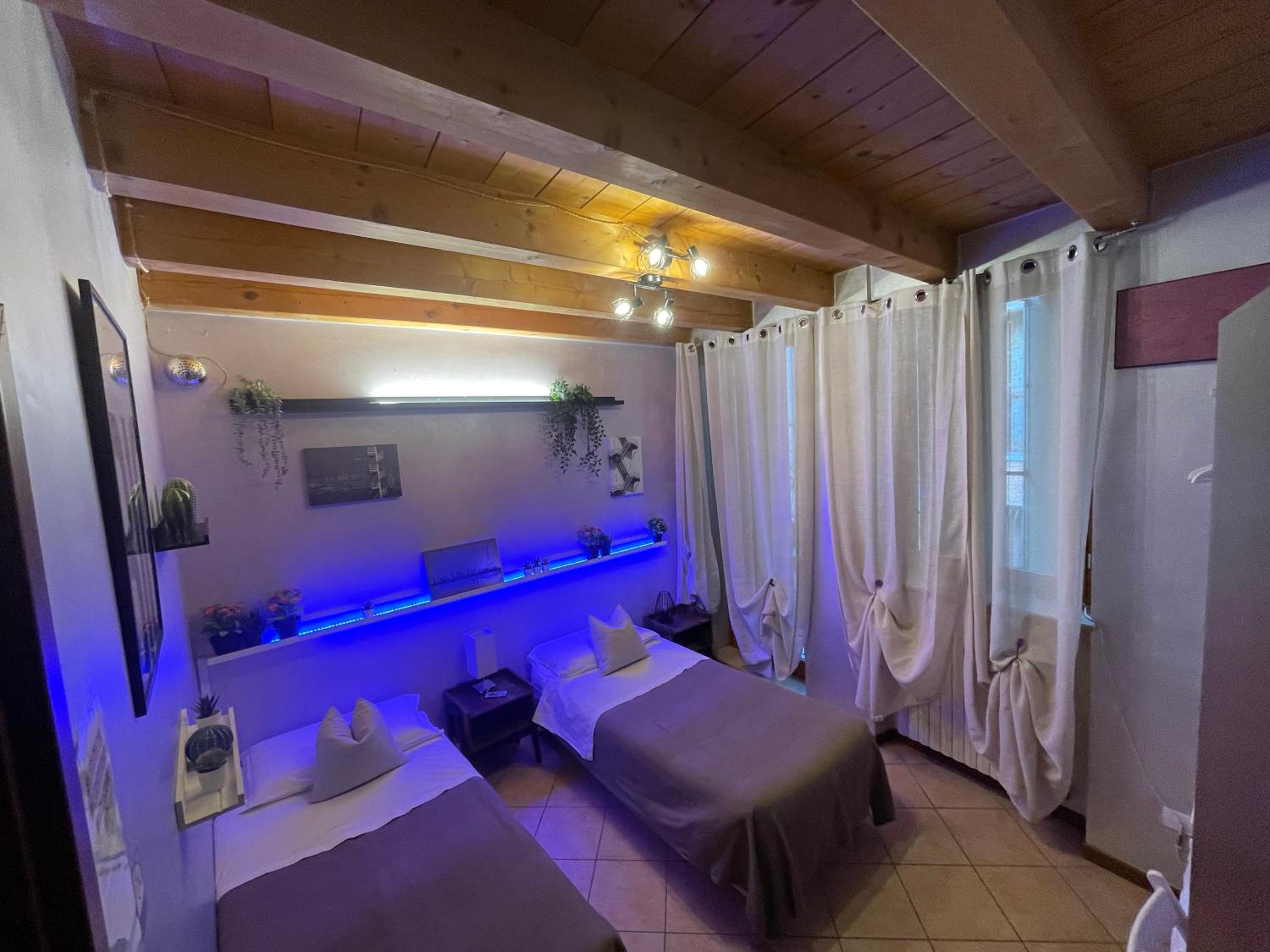 Twin Room With Shared Bathroom