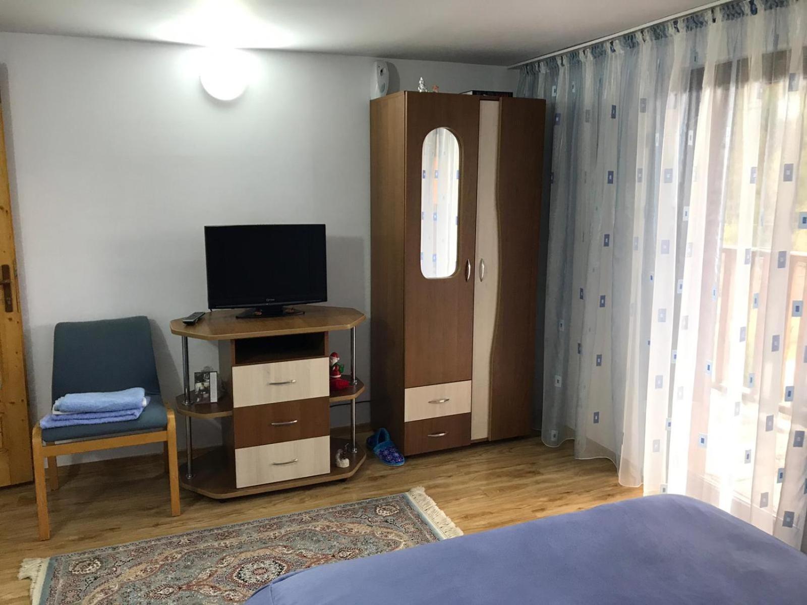 Triple Room with Shared Bathroom photo 3