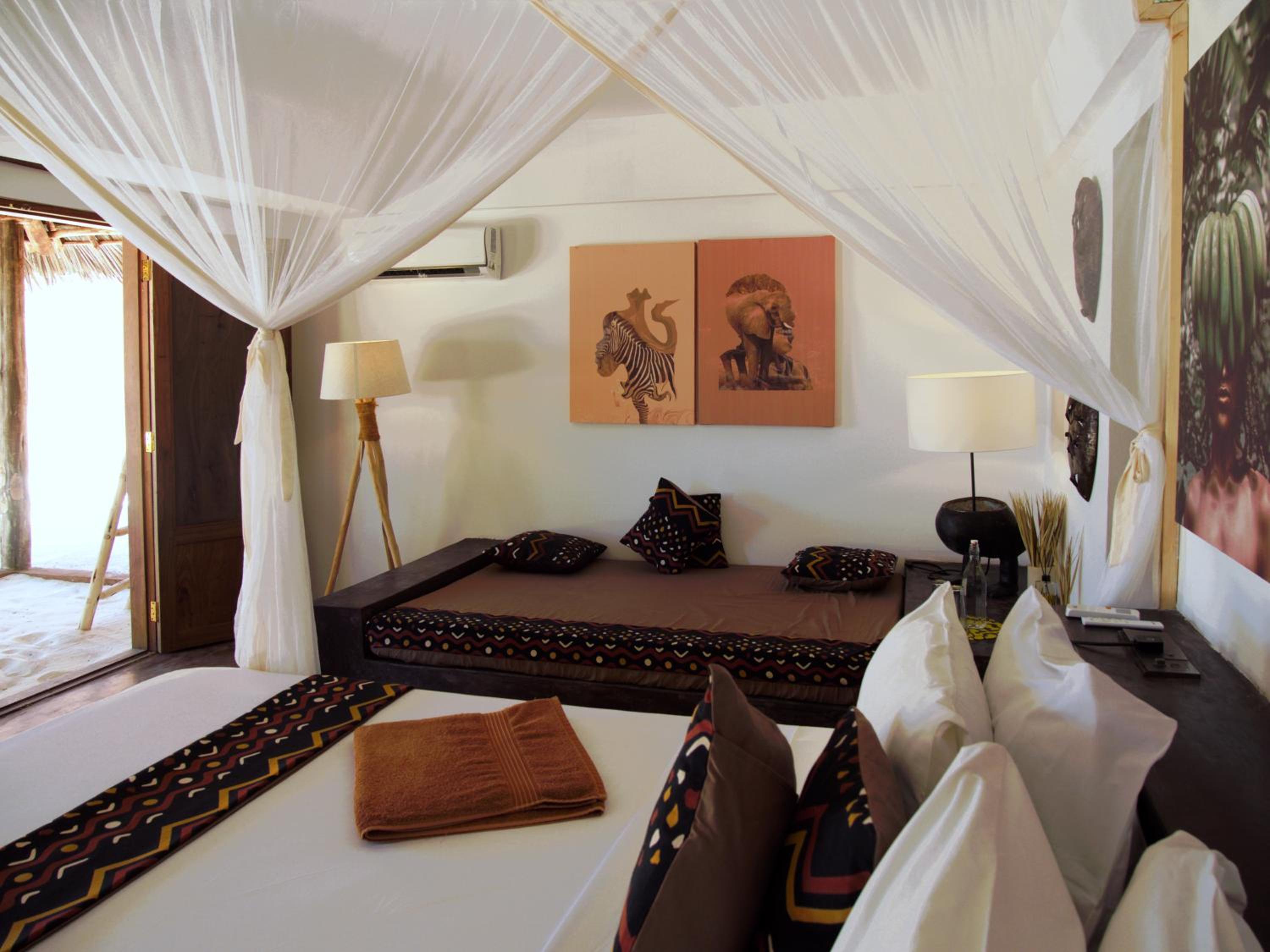 Suite with Private Pool - Photo 3
