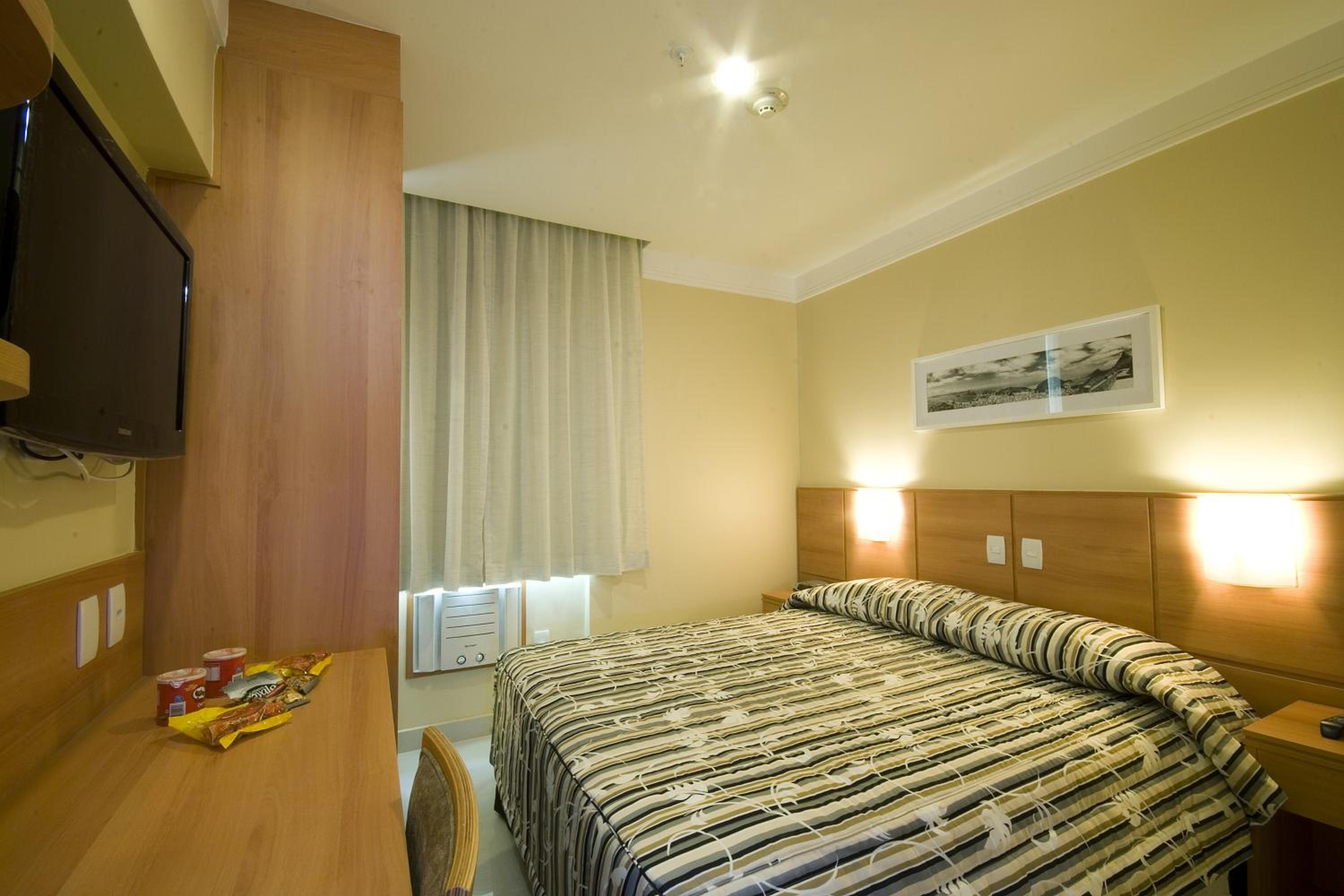 Standard Double Room - Photo 5