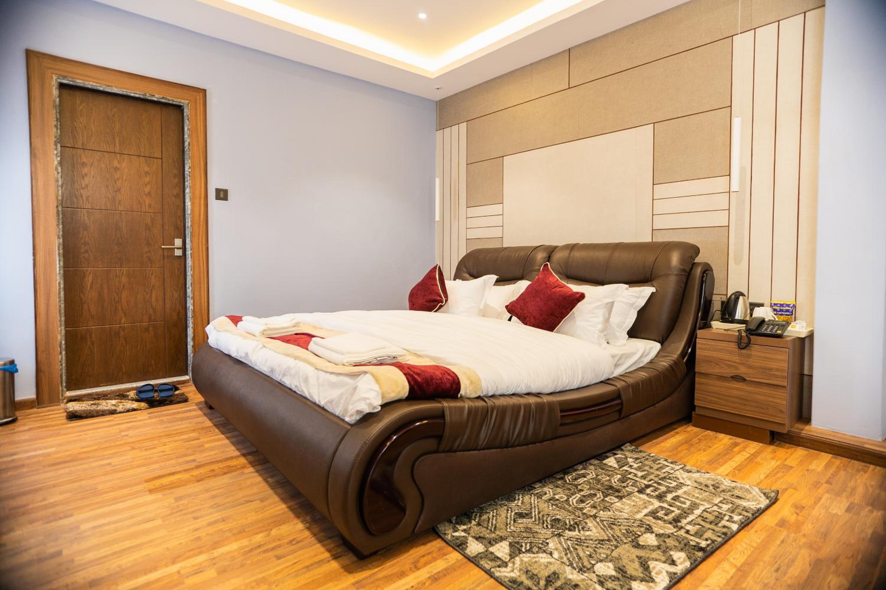 Suite with Balcony photo 1