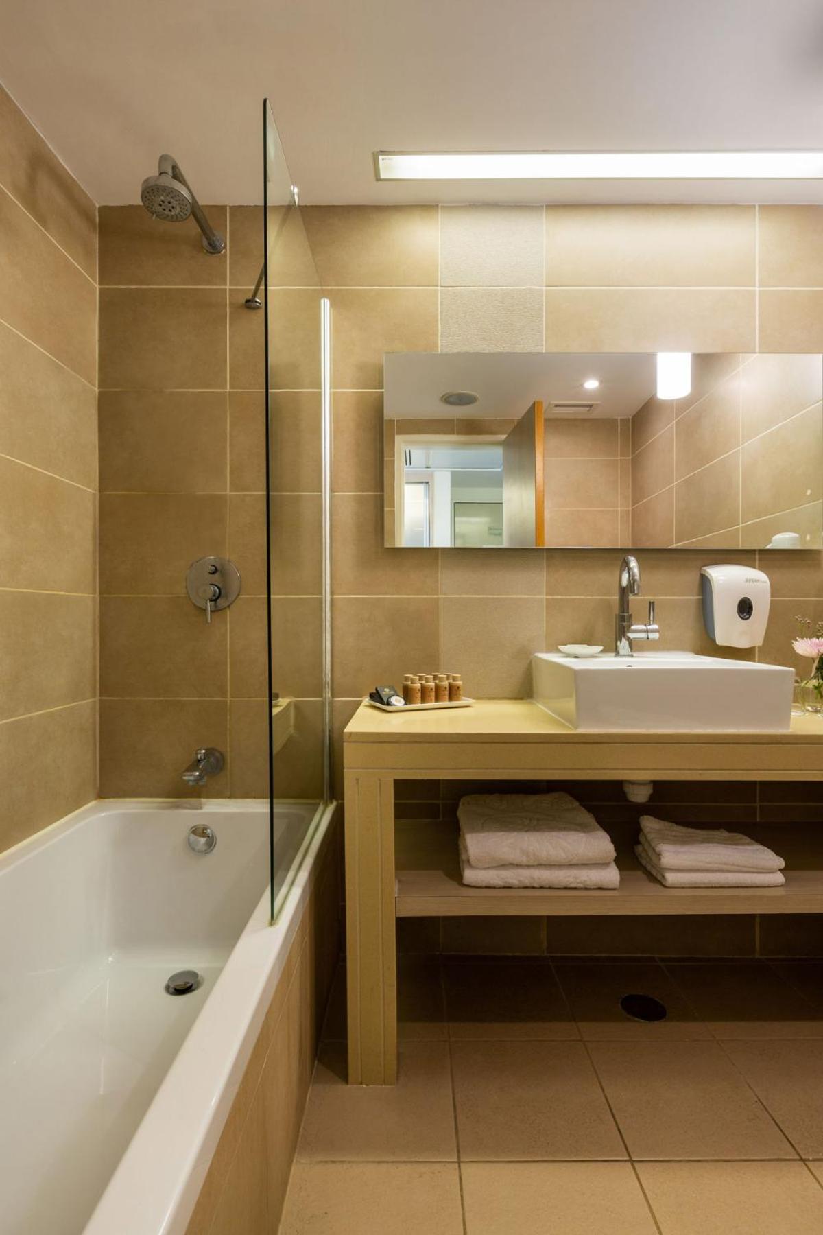 Superior Double or Twin Room photo 2