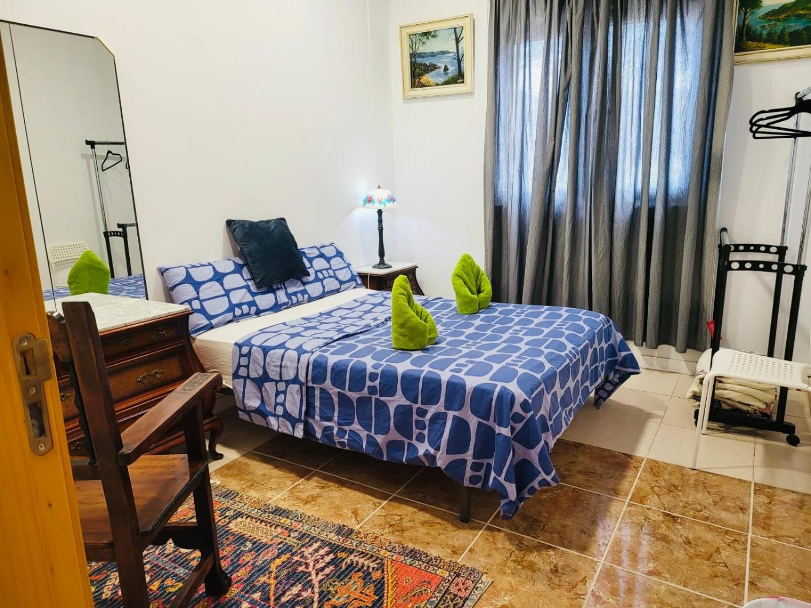 Double Room with Shared Bathroom photo 2