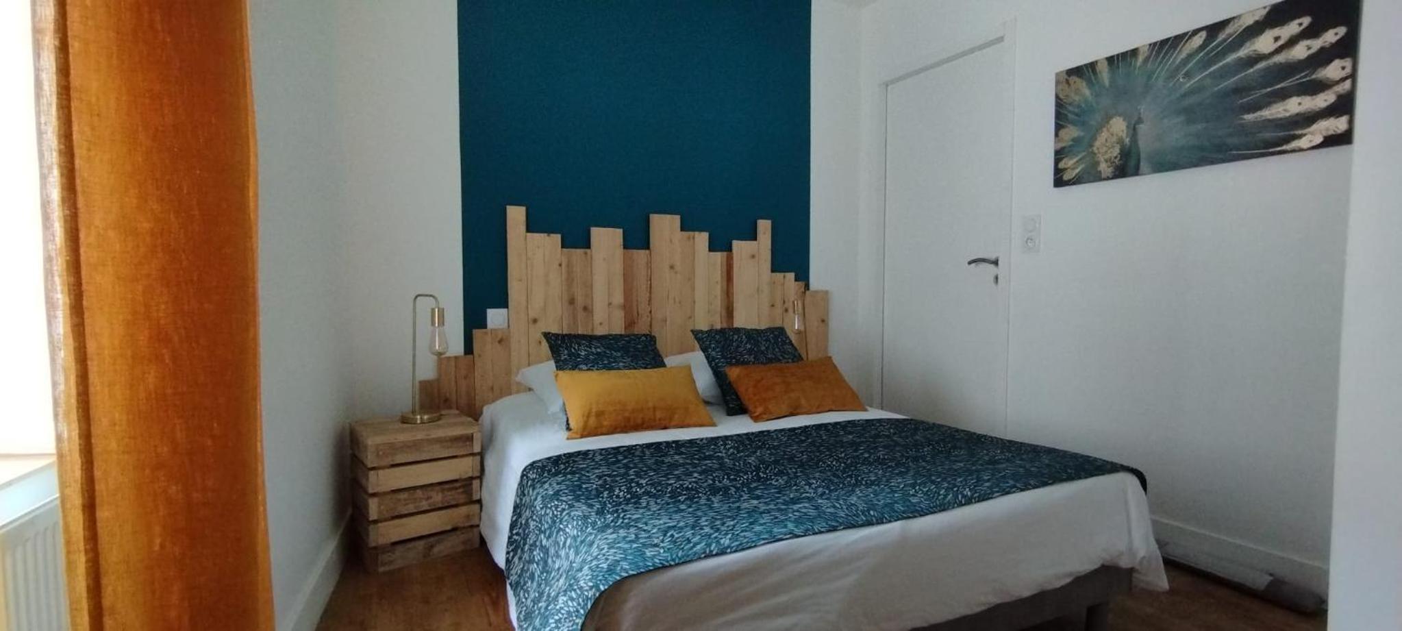 Double Room with Shared Bathroom photo 2