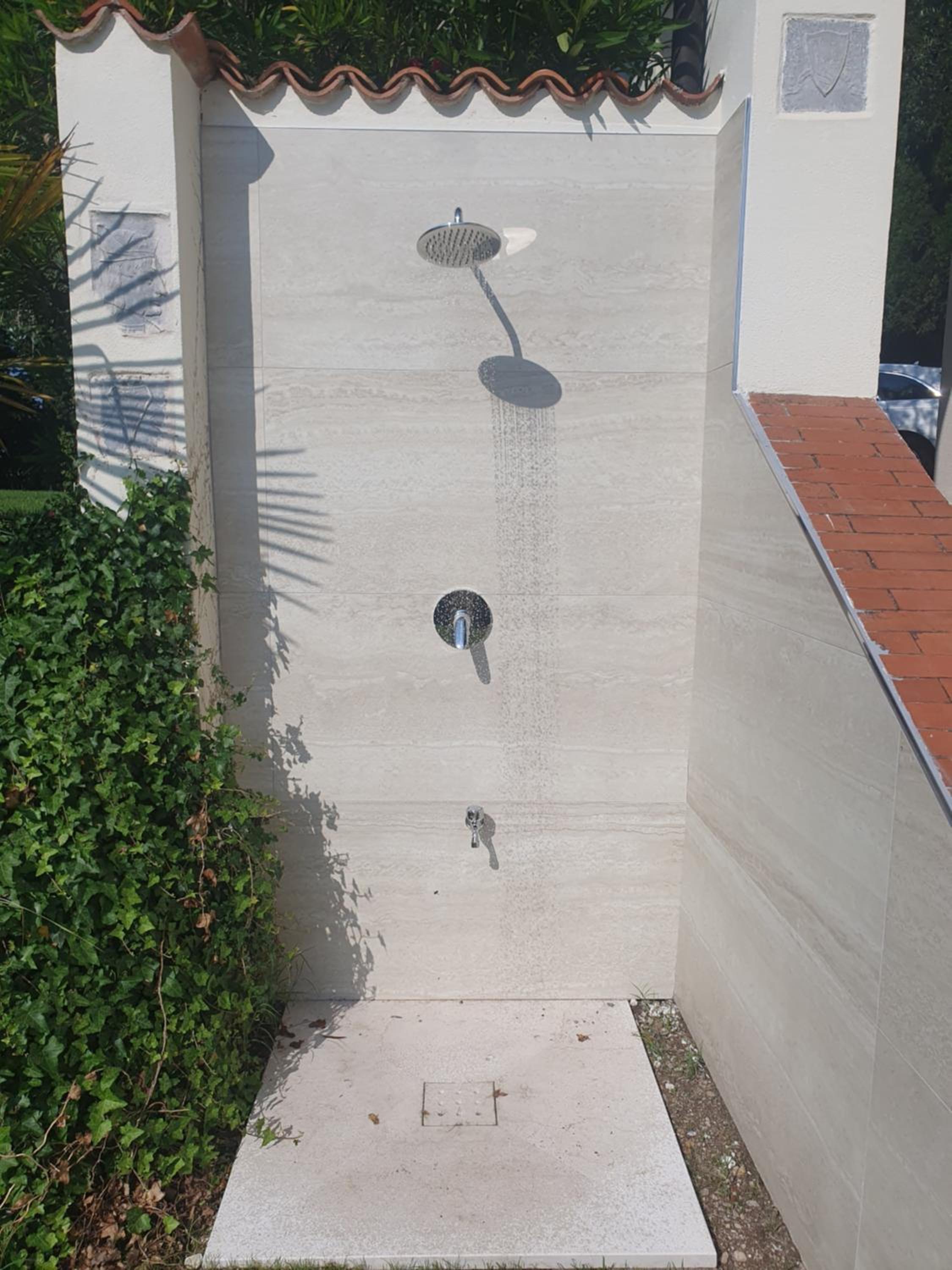 Villa photo 2
