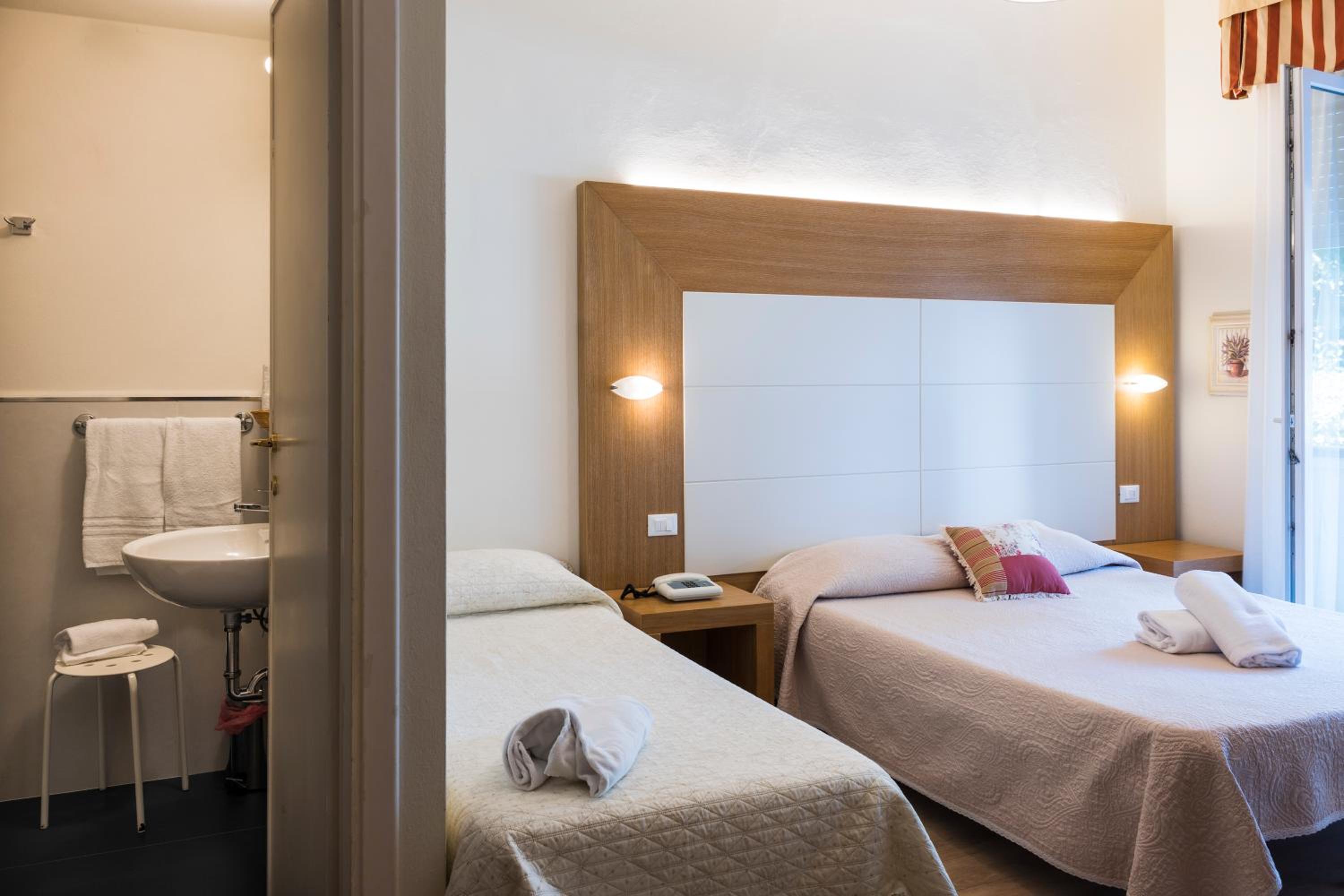 Triple Room - Photo 3