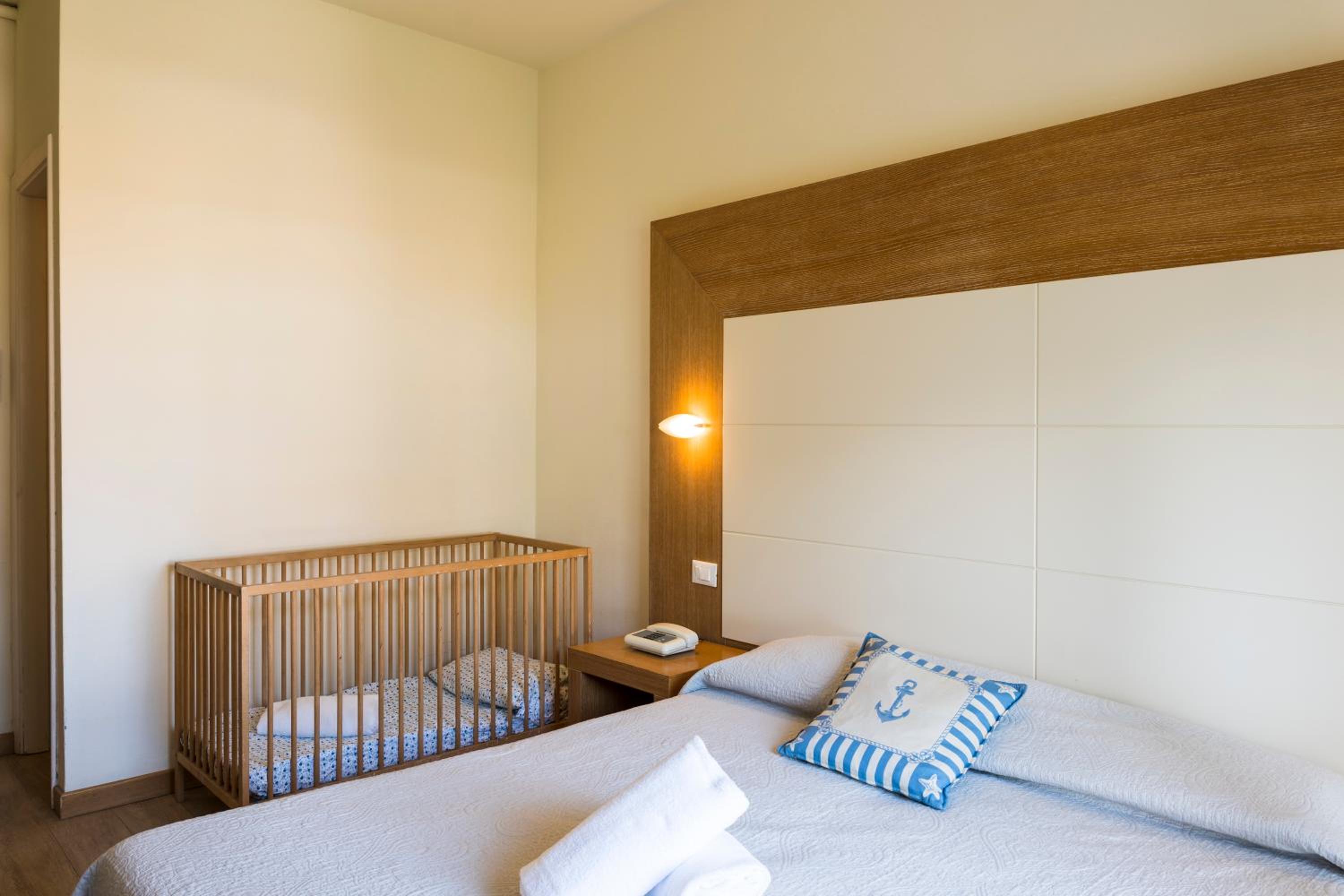 Triple Room - Photo 6