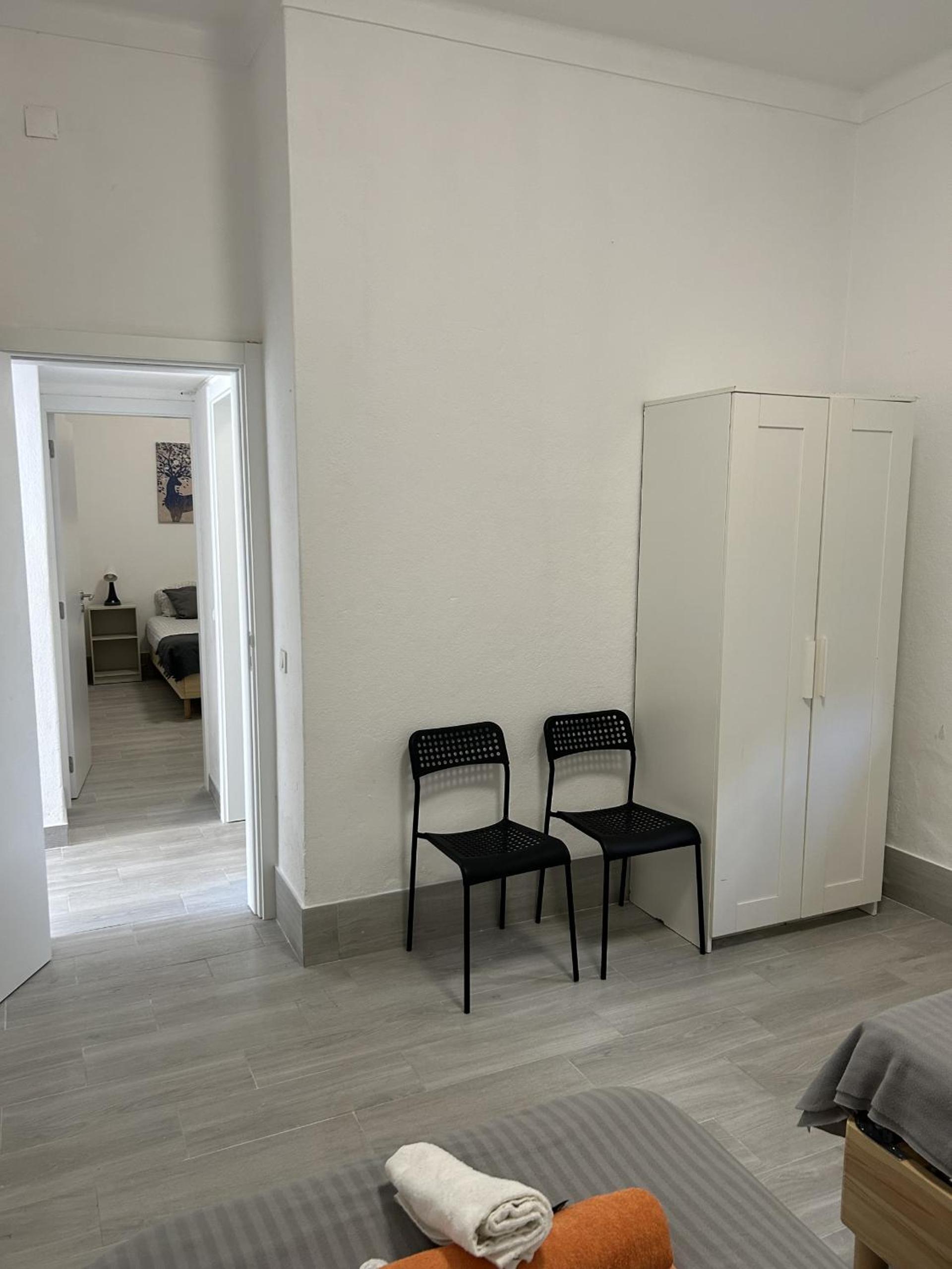 Three-Bedroom Apartment - Photo 8