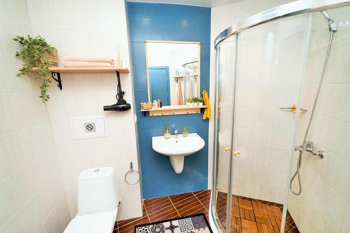 One-Bedroom Apartment photo 2