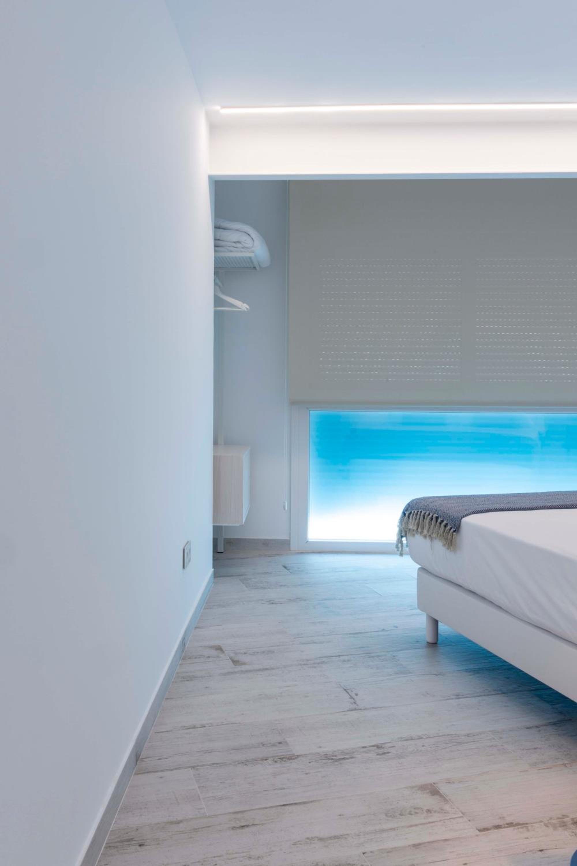 Deluxe Double Room with Sea View photo 2