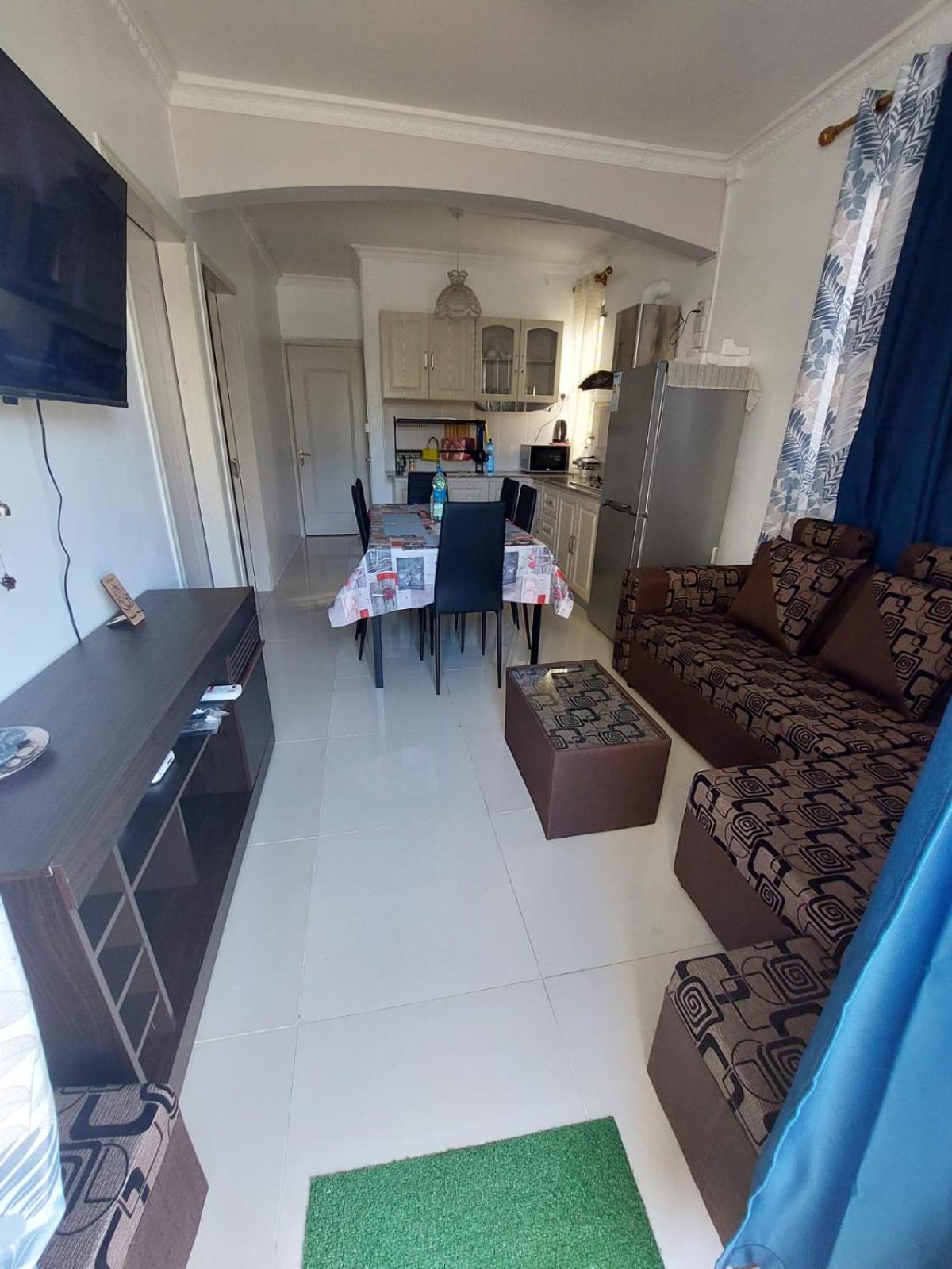 Apartment - Ground Floor photo 3