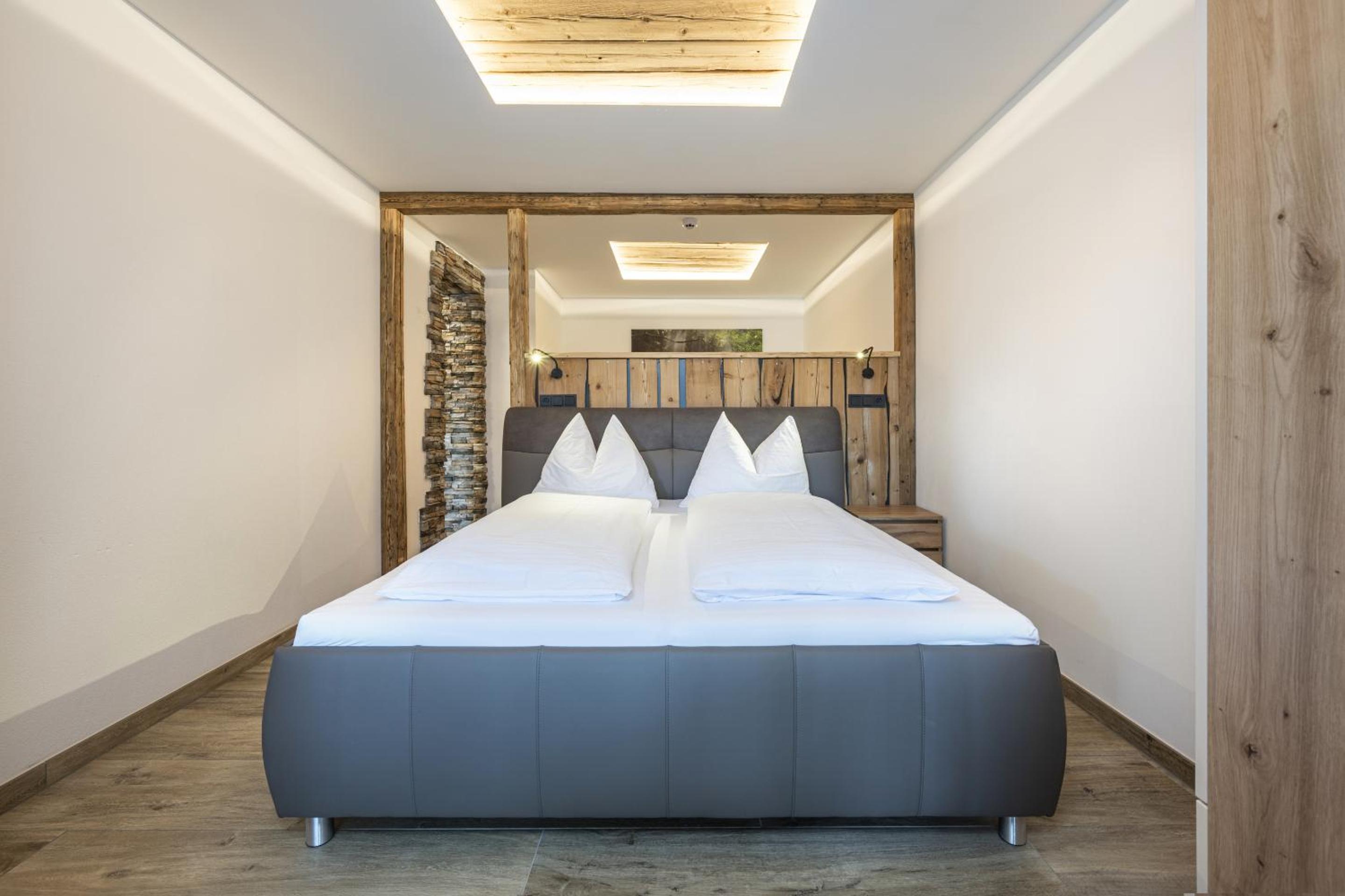 5 Bed Superior Studio Panorama