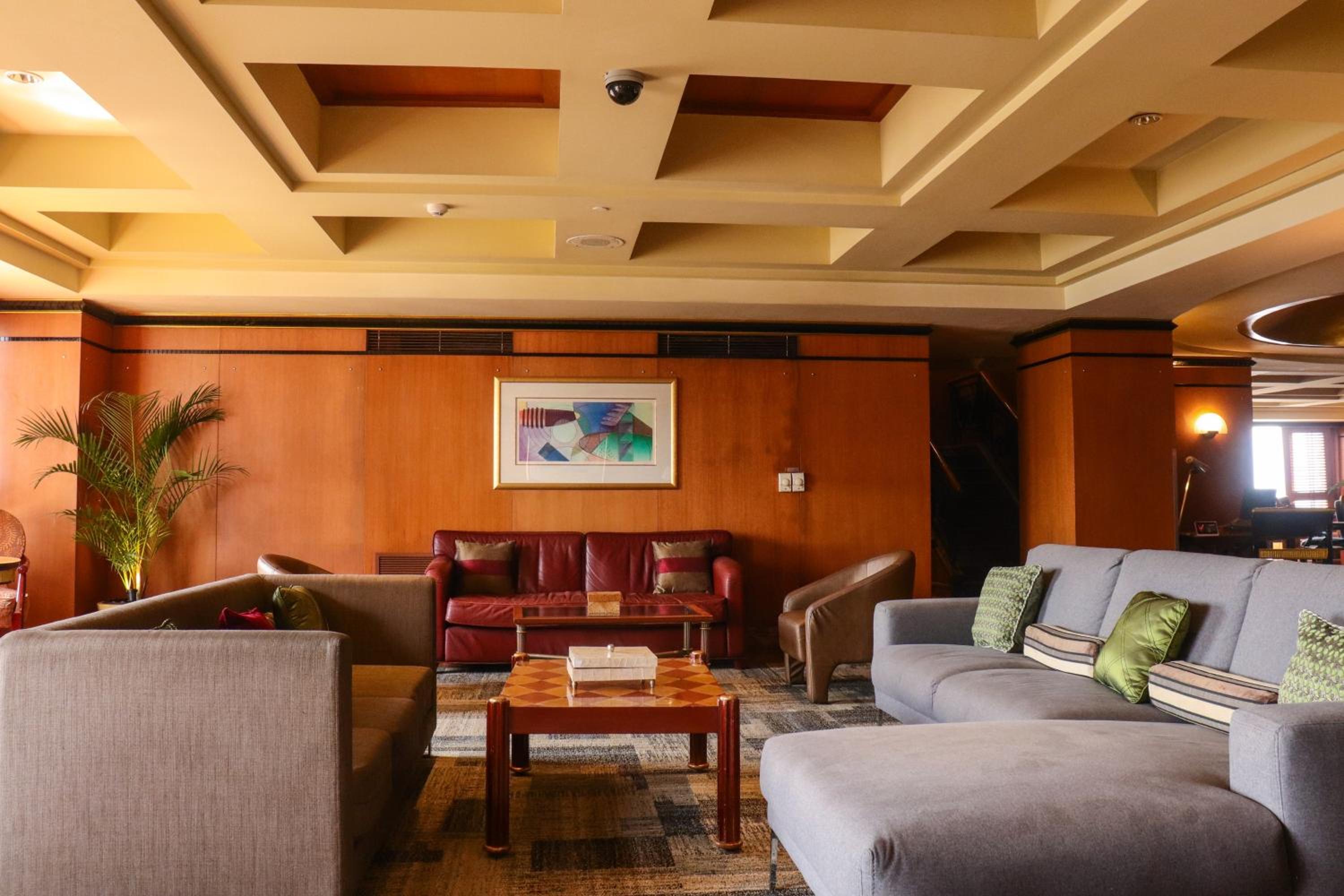 Executive Room - Photo 4