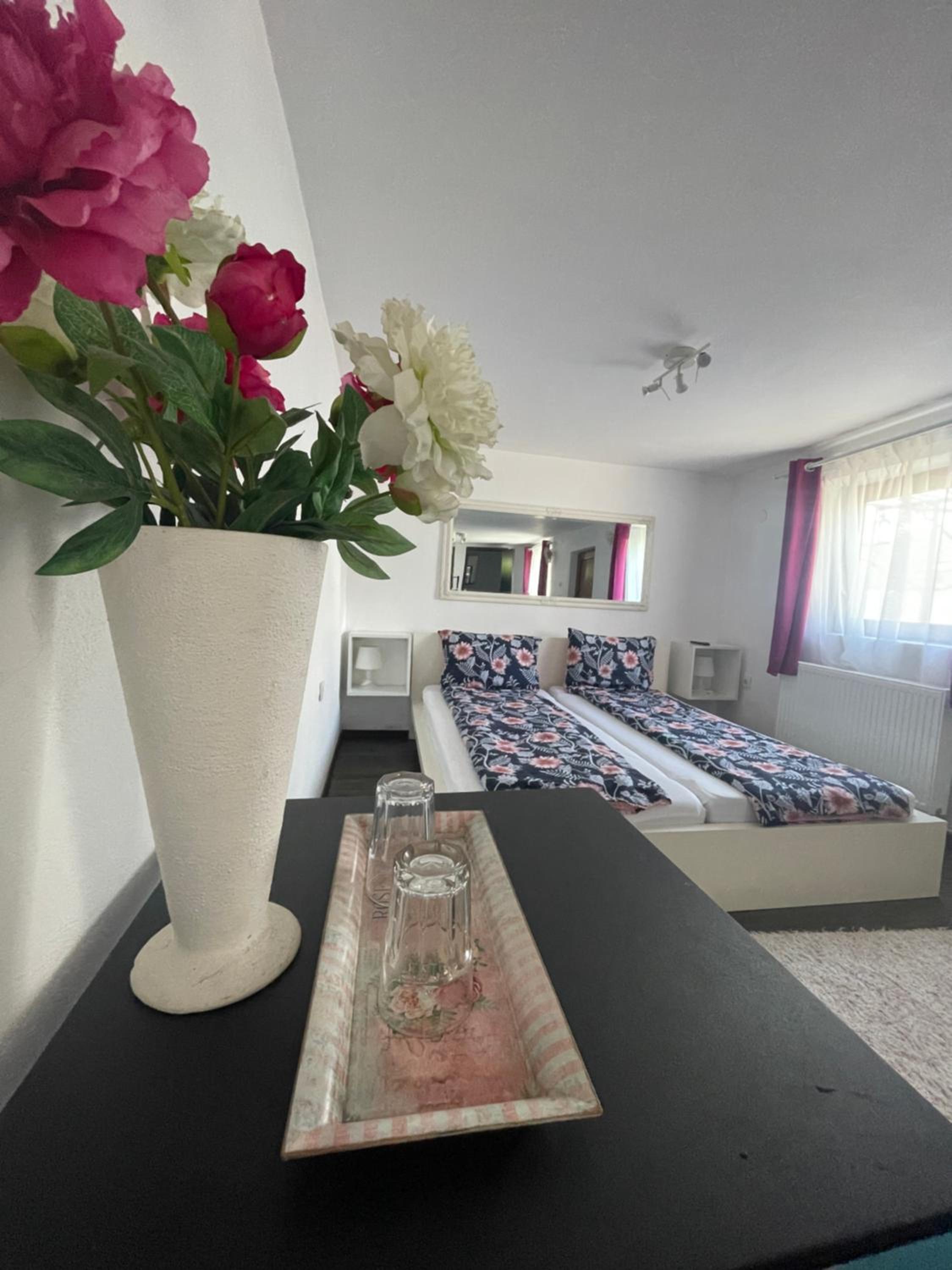 Double Room with Private Bathroom photo 1