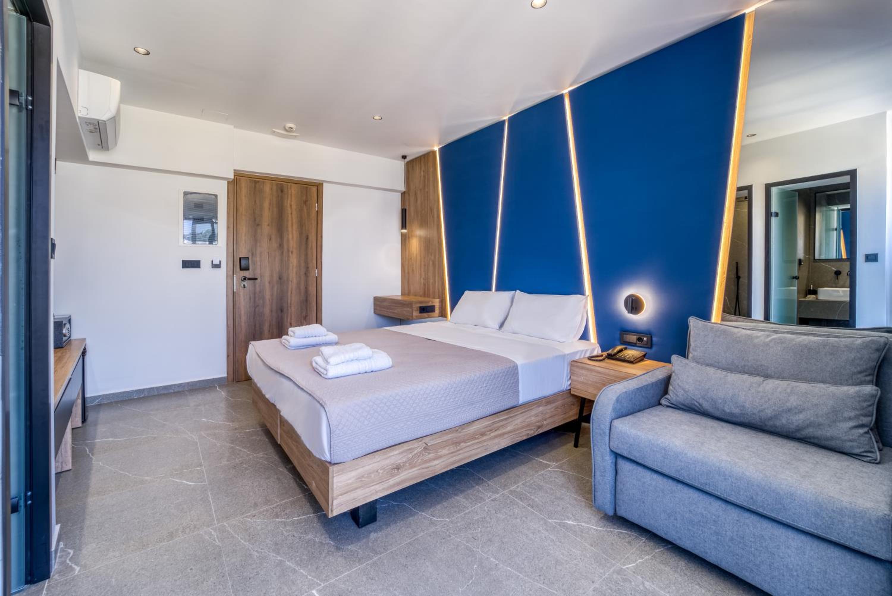 Junior Suite with Sea View photo 2