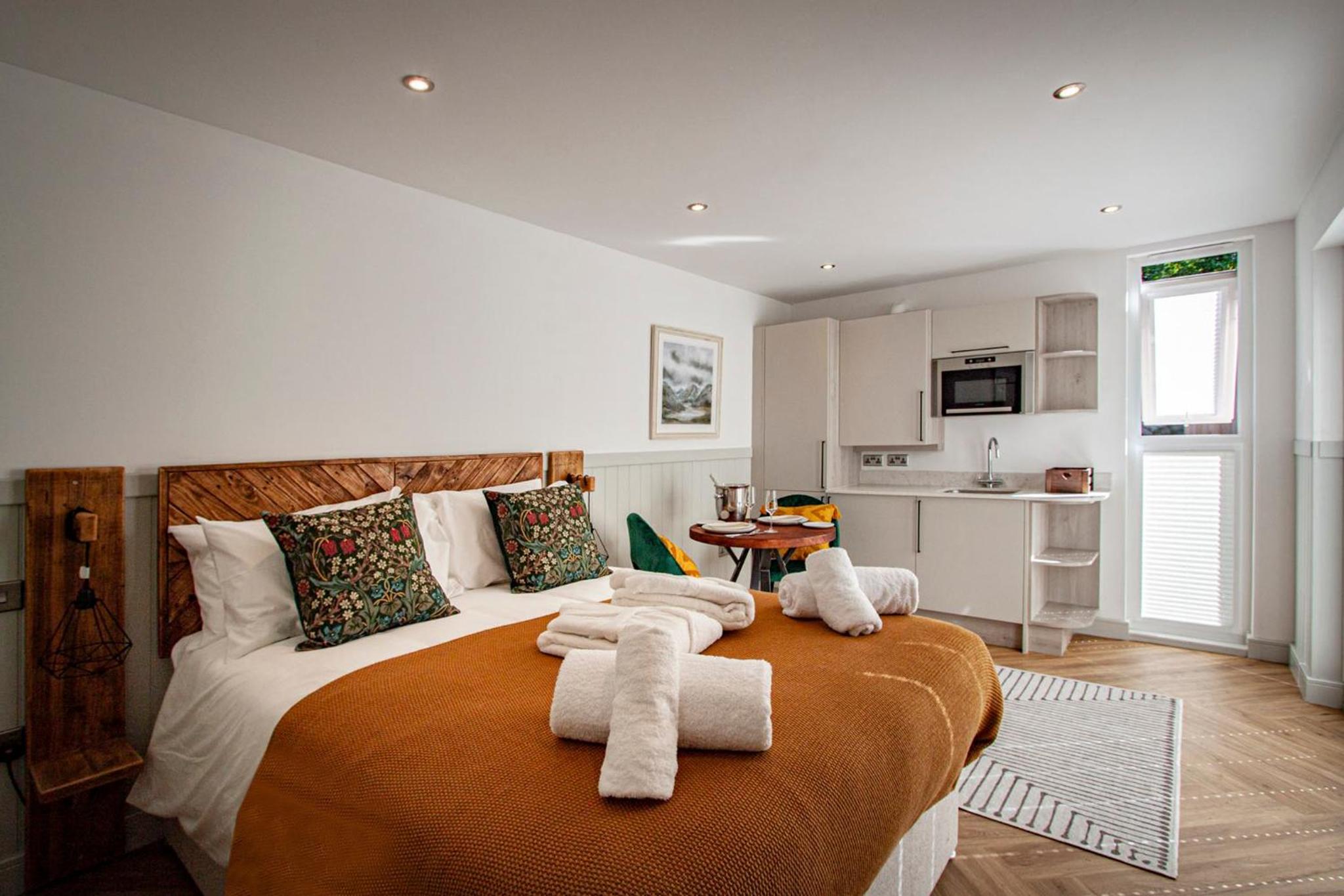 Standard King Room photo 2