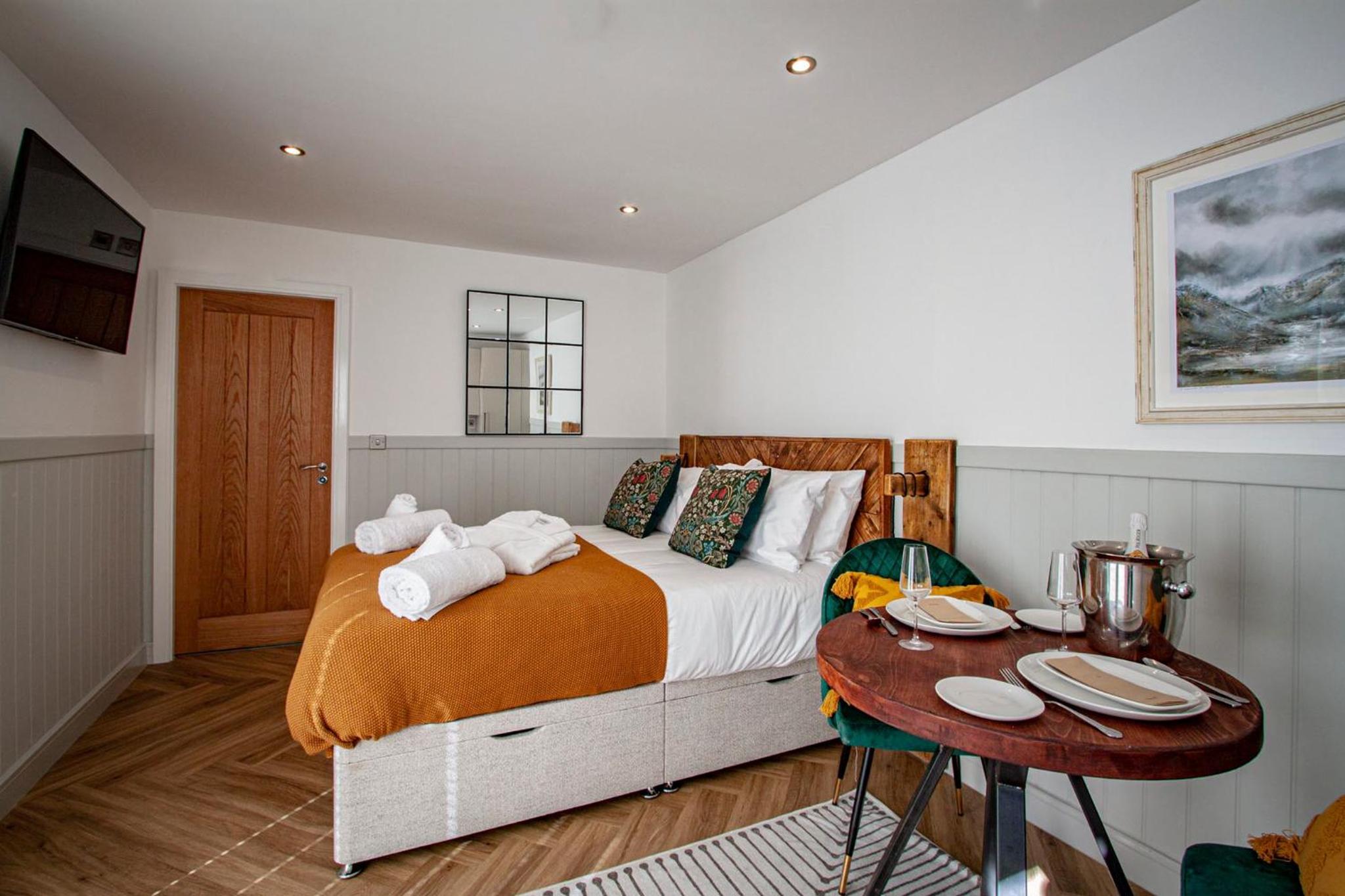 Standard King Room