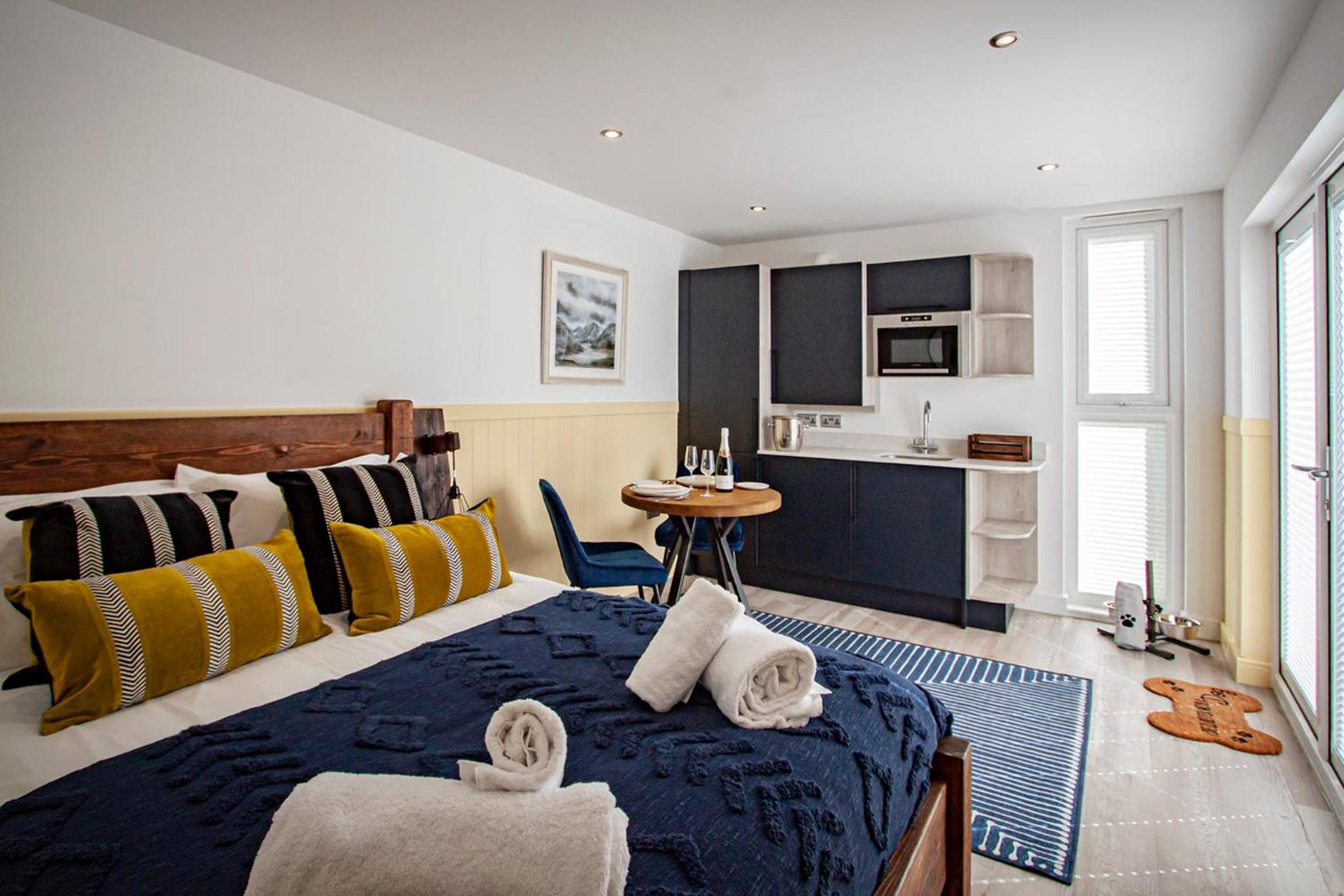 Standard King Room