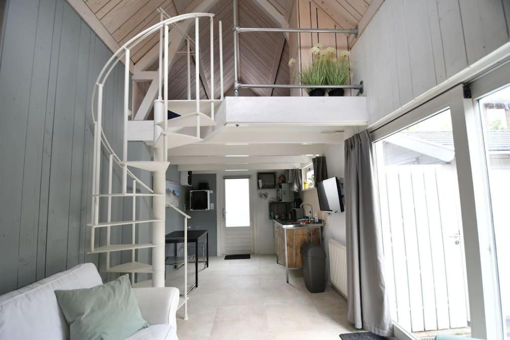 One-Bedroom House photo 1