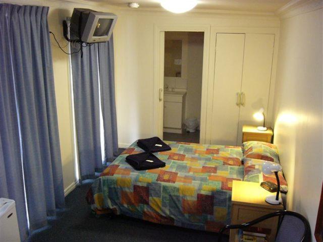 Economy Twin Room photo 1