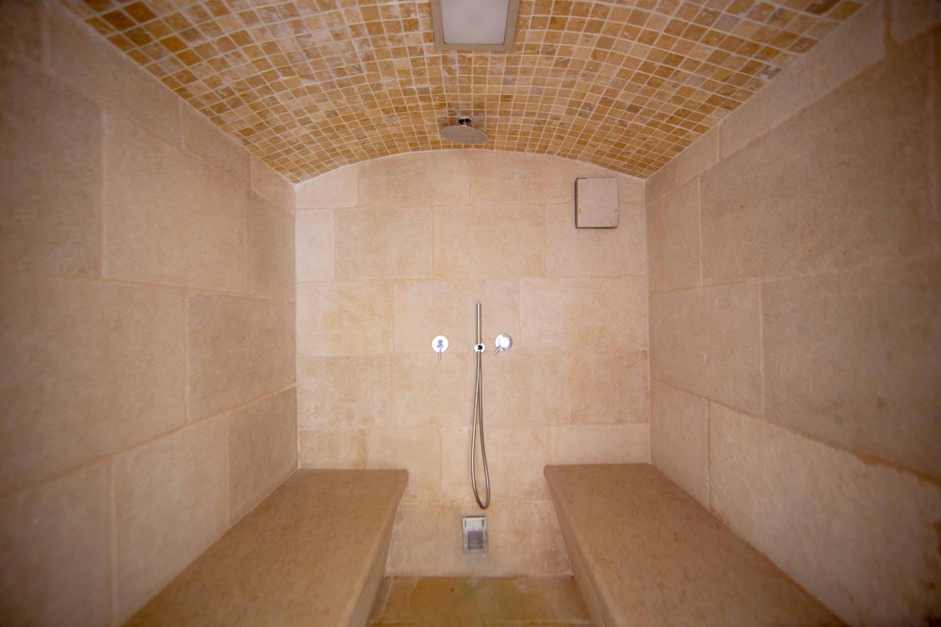 Two-Bedroom Suite with Sauna photo 3