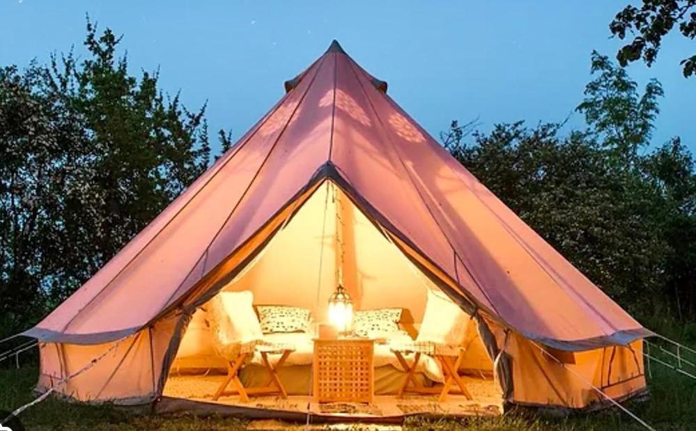 Tent - Photo 2