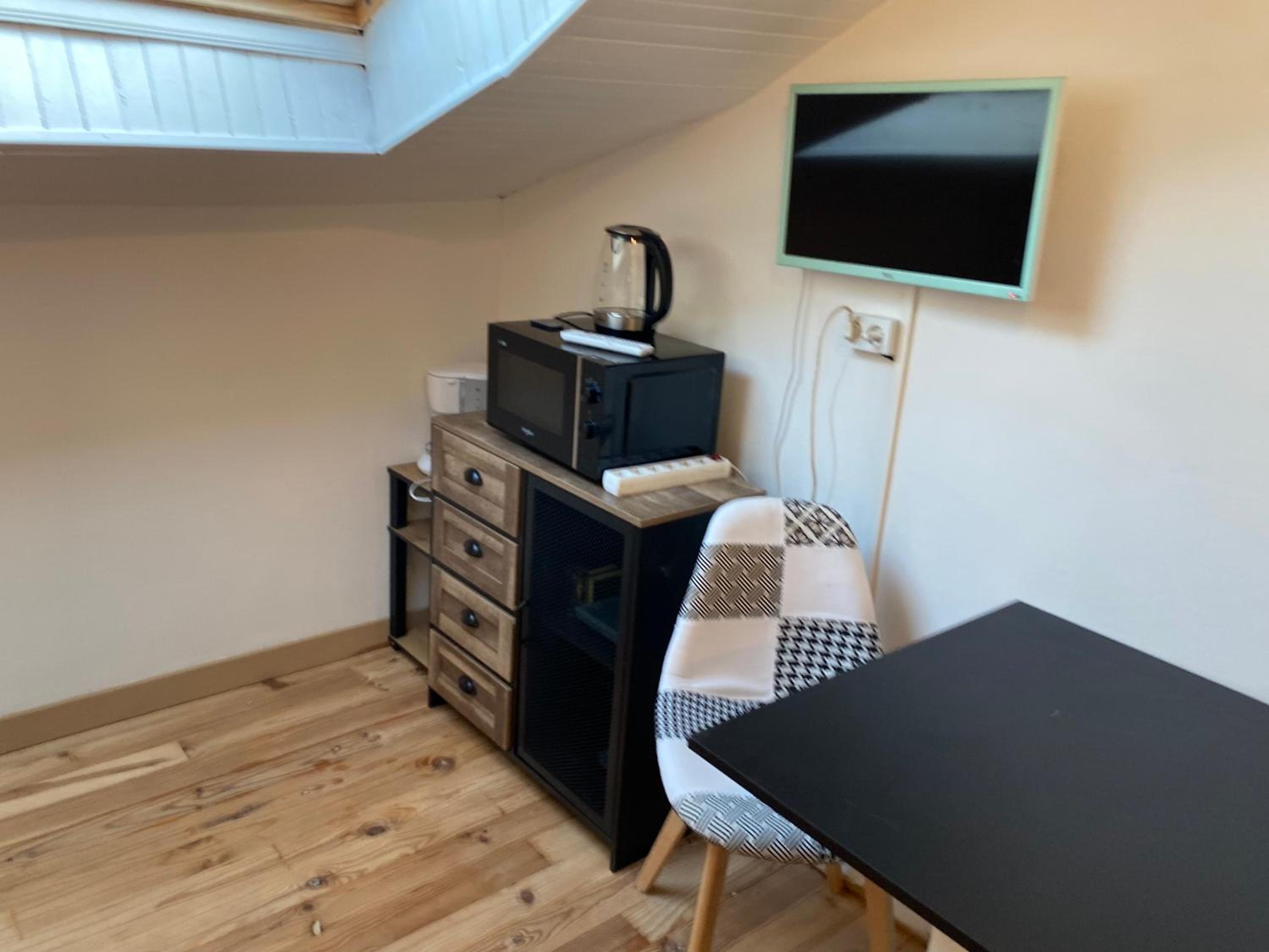 Single Room with Private External Bathroom photo 1