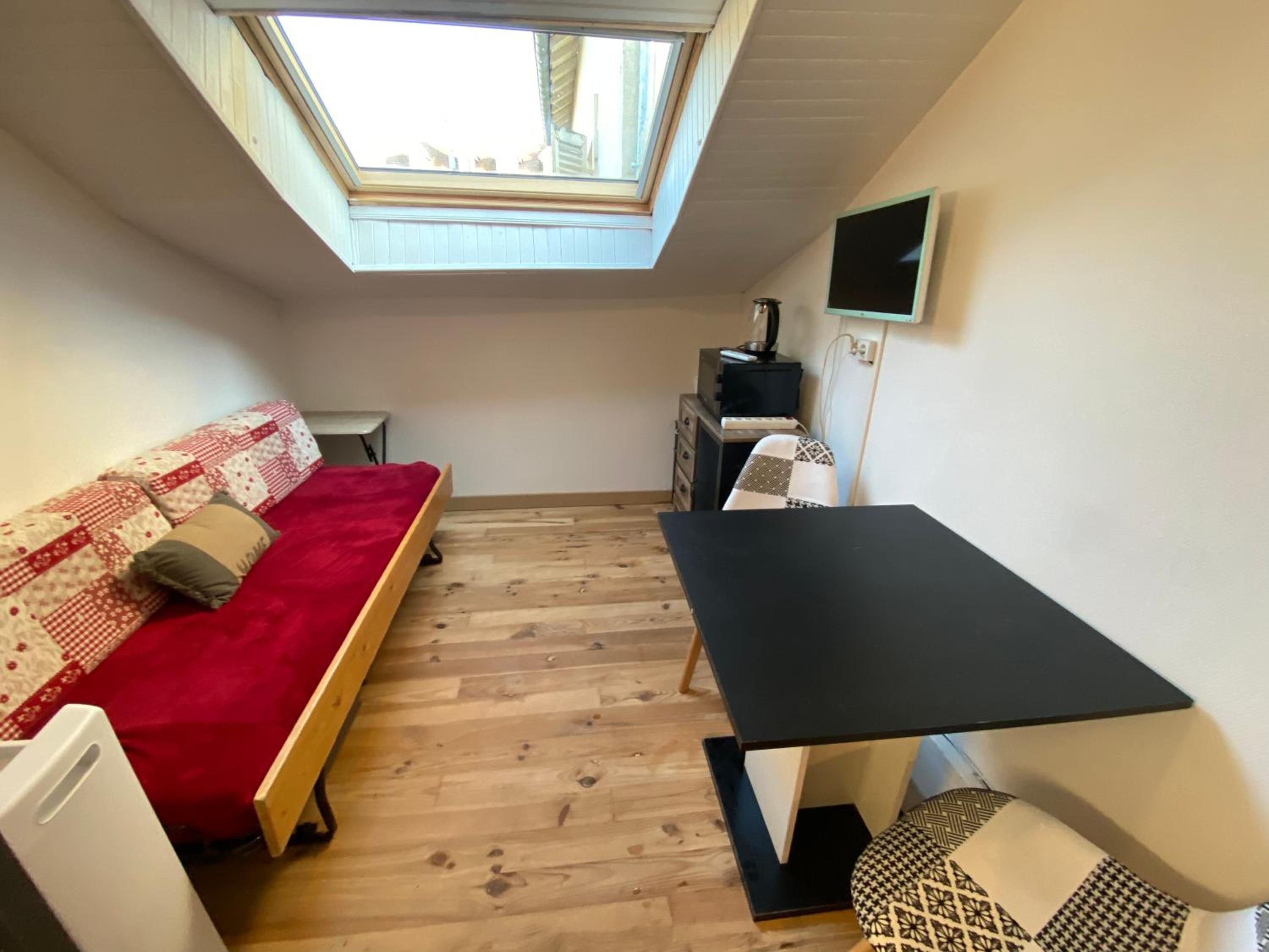 Single Room with Private External Bathroom photo 2