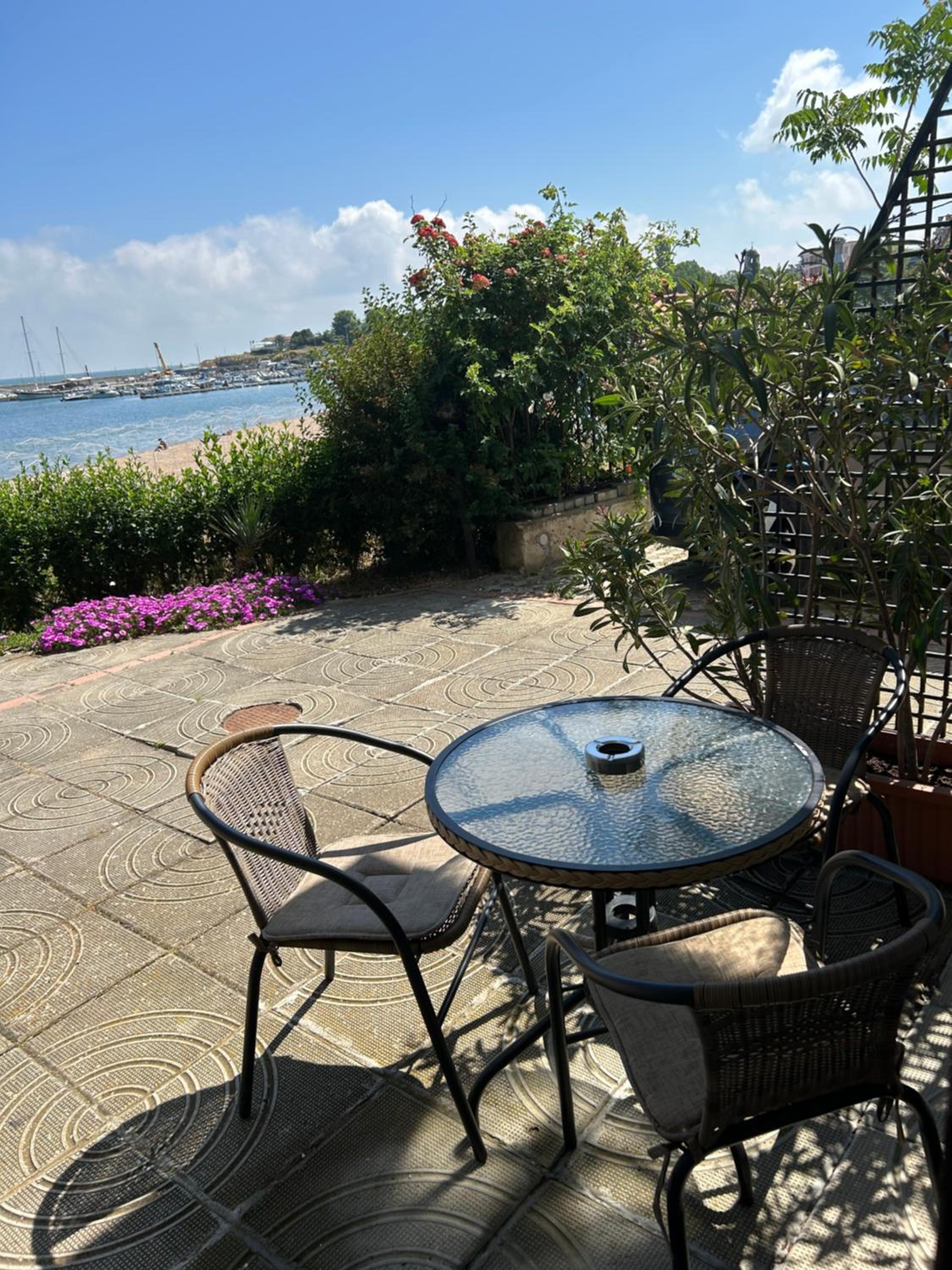 Double Room with Sea View - Ground Floor photo 3