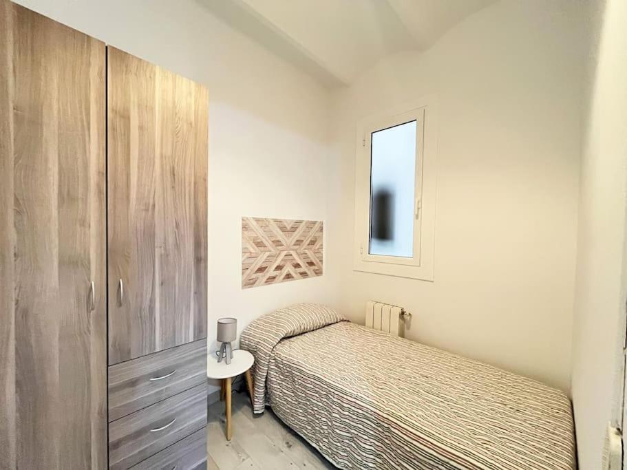 Two-Bedroom Apartment With Balcony photo 2