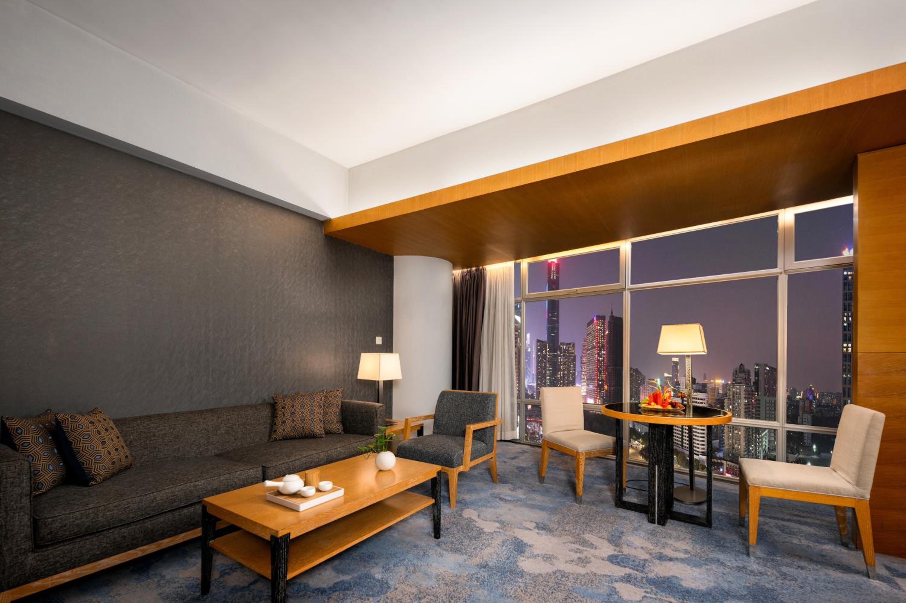 Business Deluxe Room - Photo 4