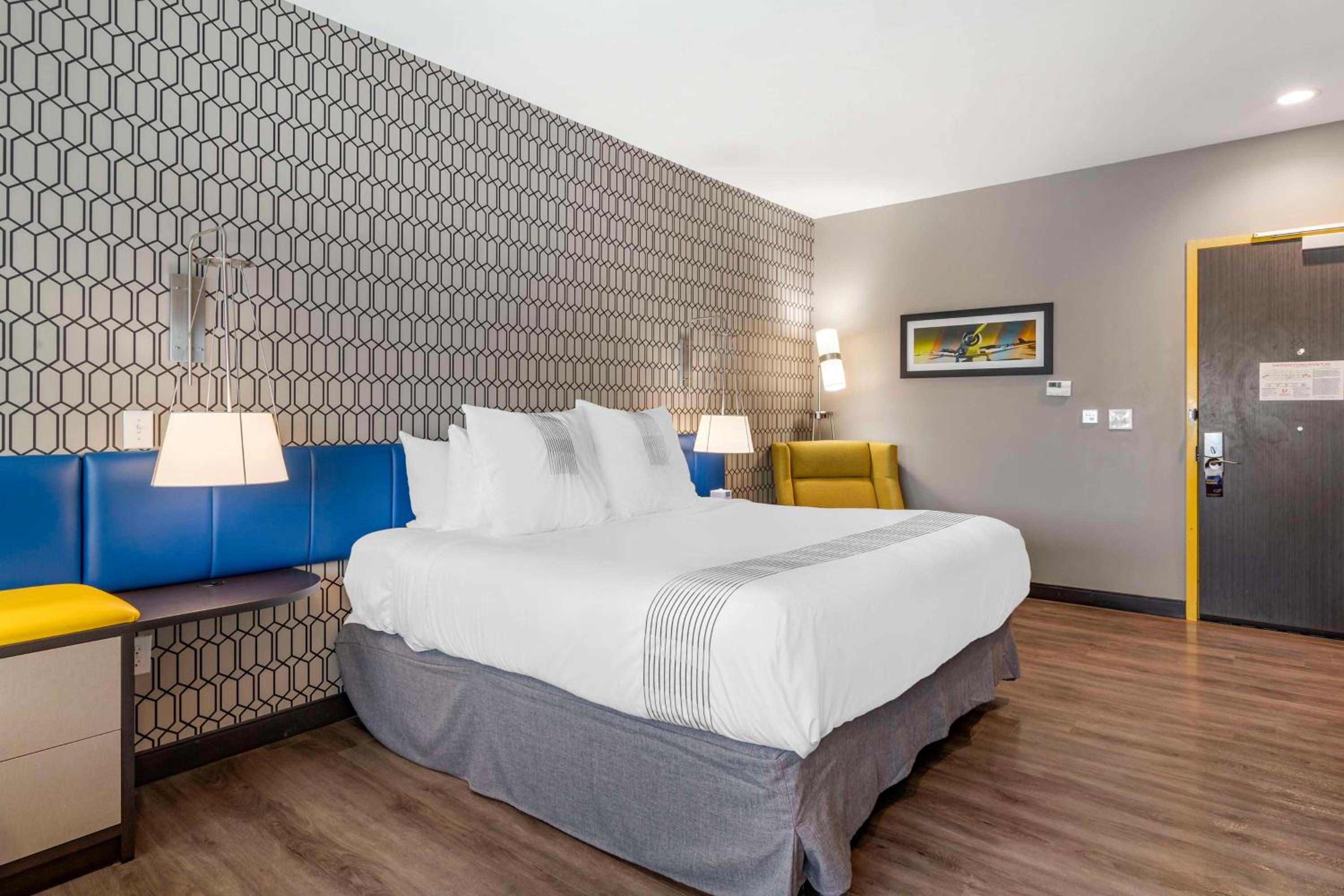 Available room