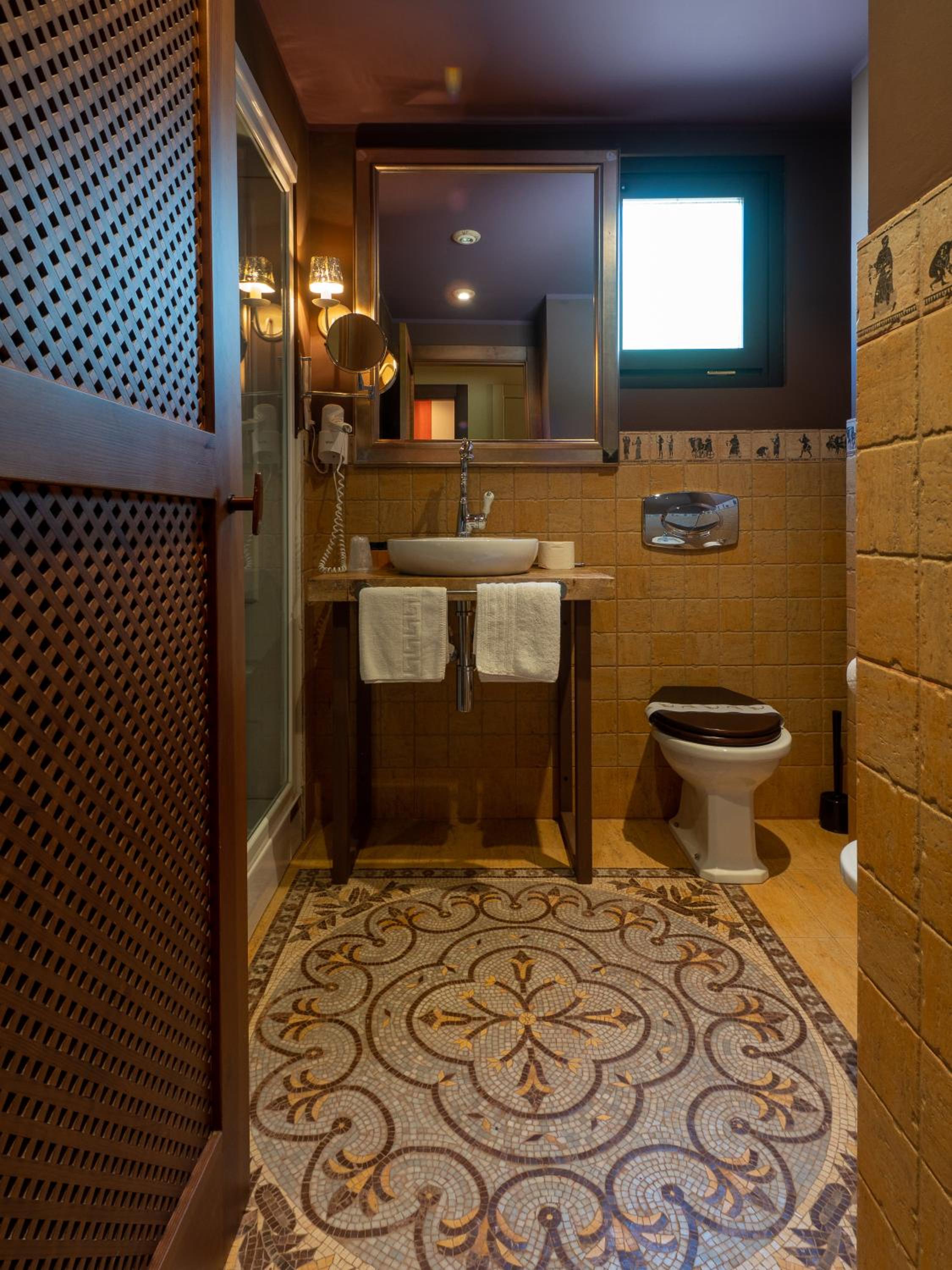 Double Room - Photo 14
