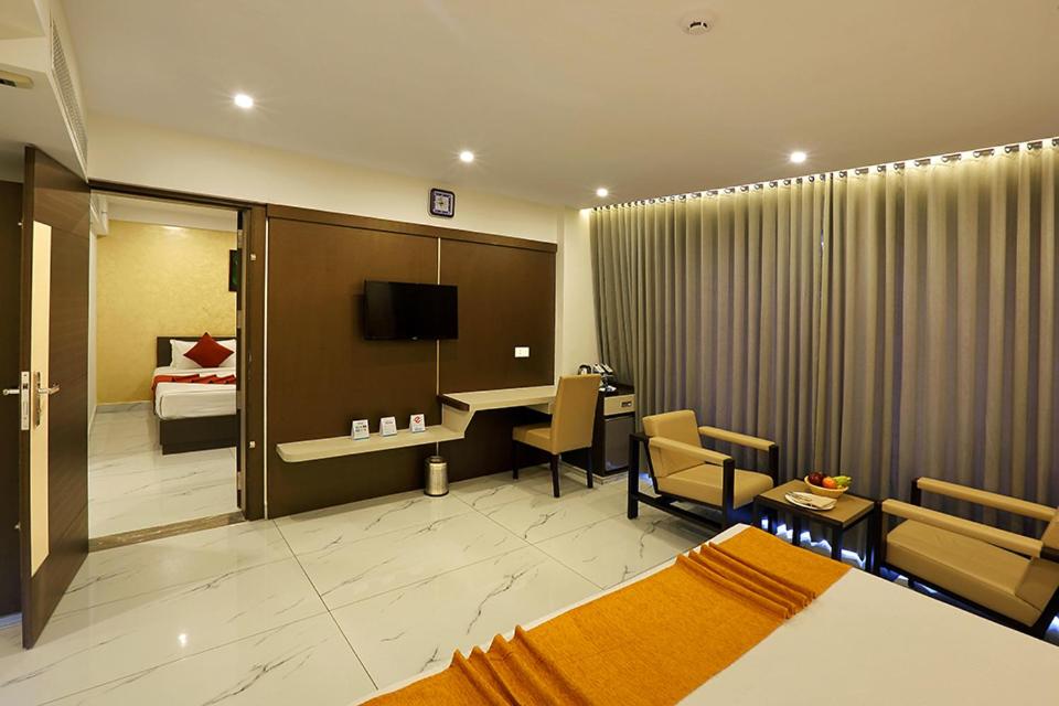 Deluxe Room - Photo 1