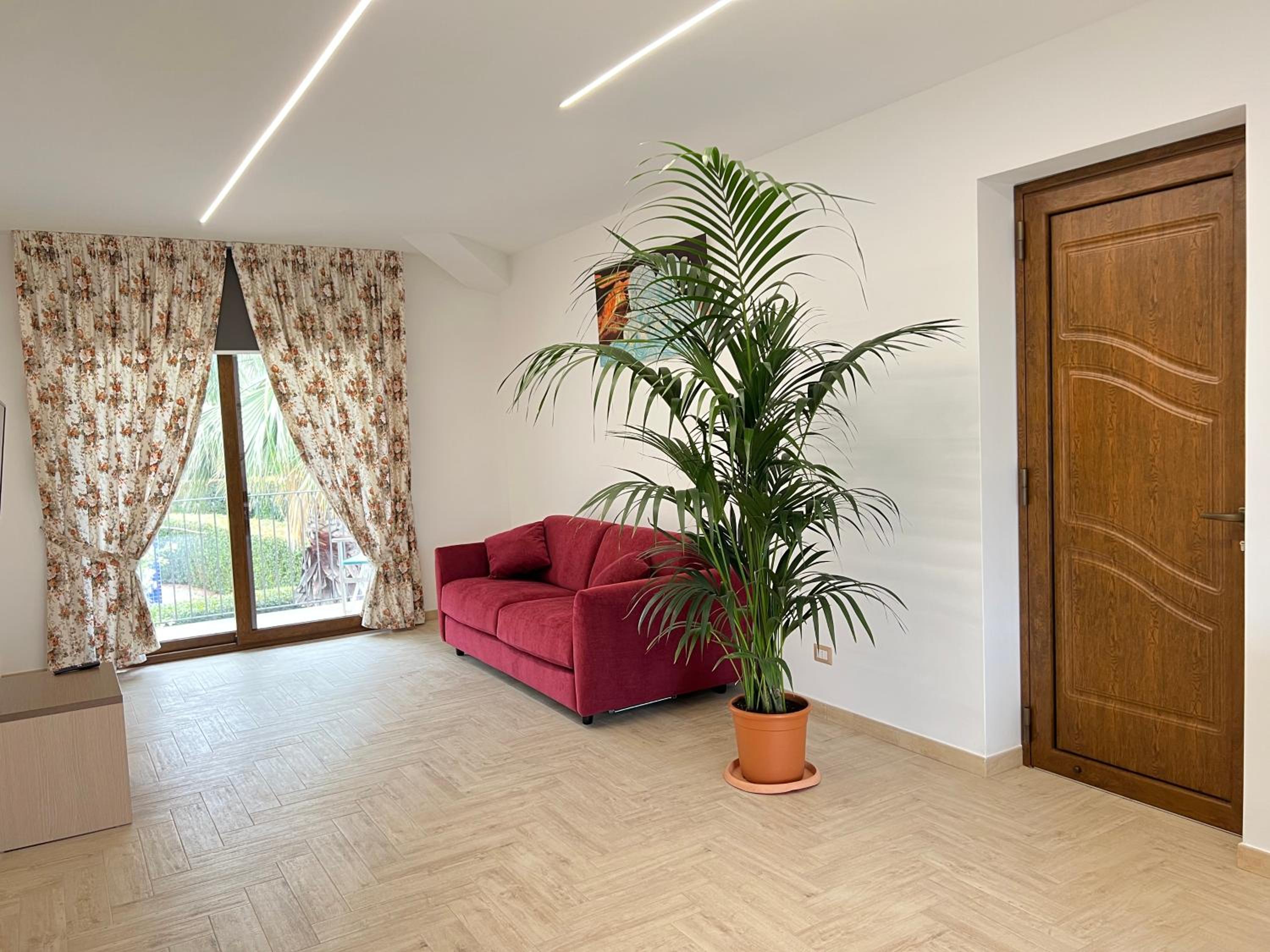 Deluxe Family Room - Photo 7