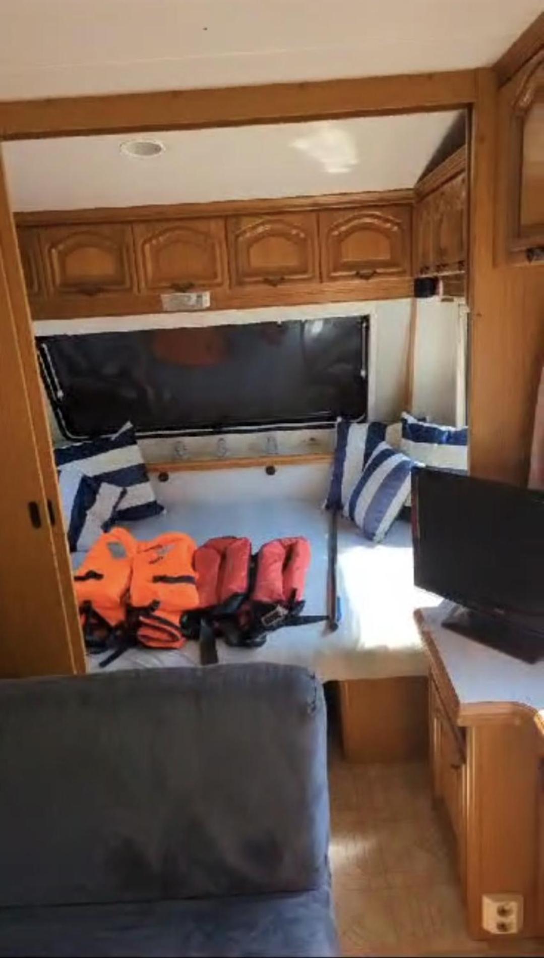 Mobile Home photo 1
