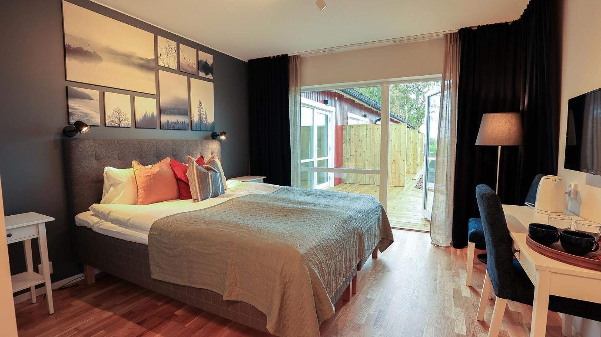 Double Room with Patio - Photo 7