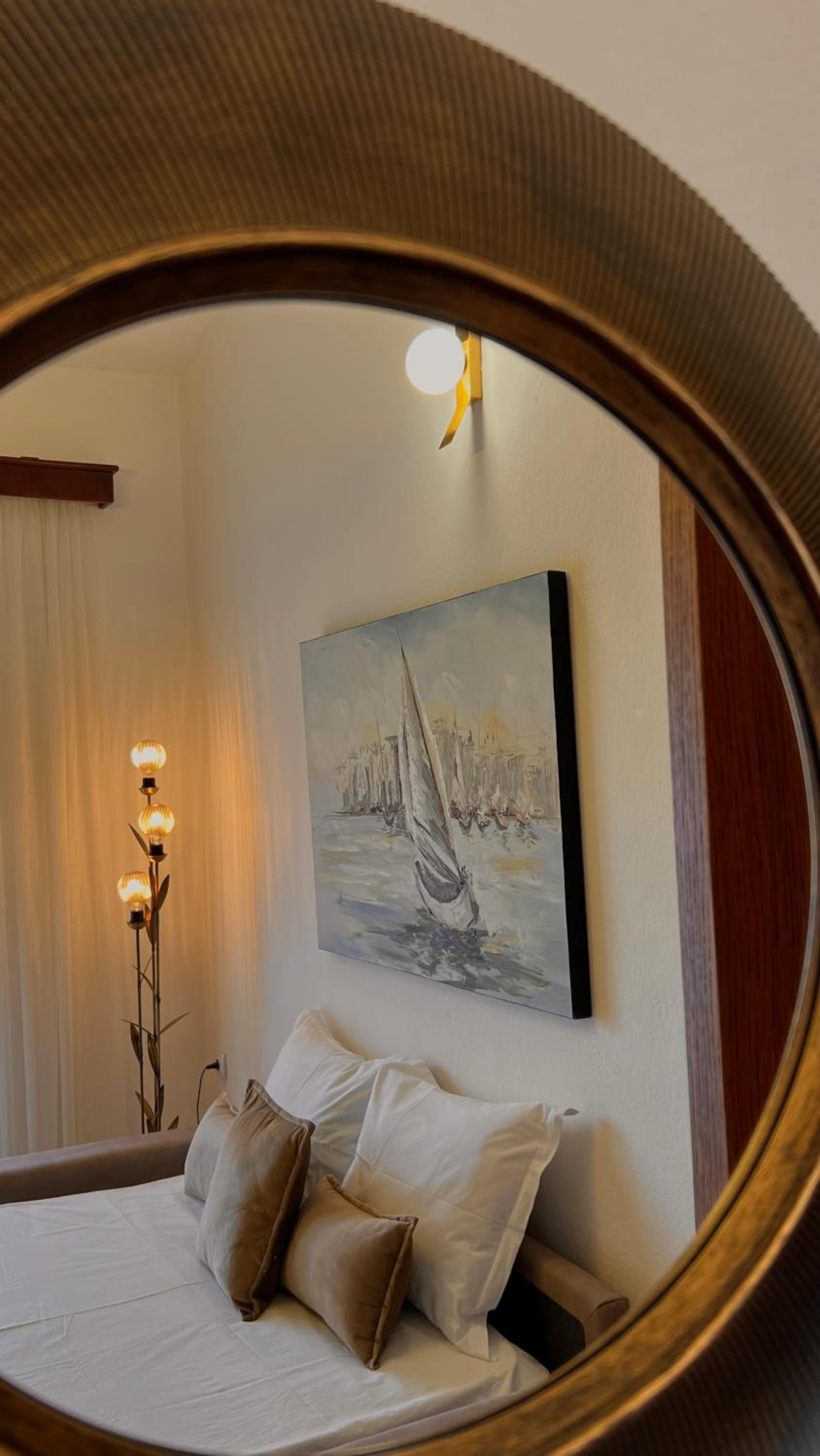 Two-Bedroom Apartment with Balcony and Sea View - Photo 16
